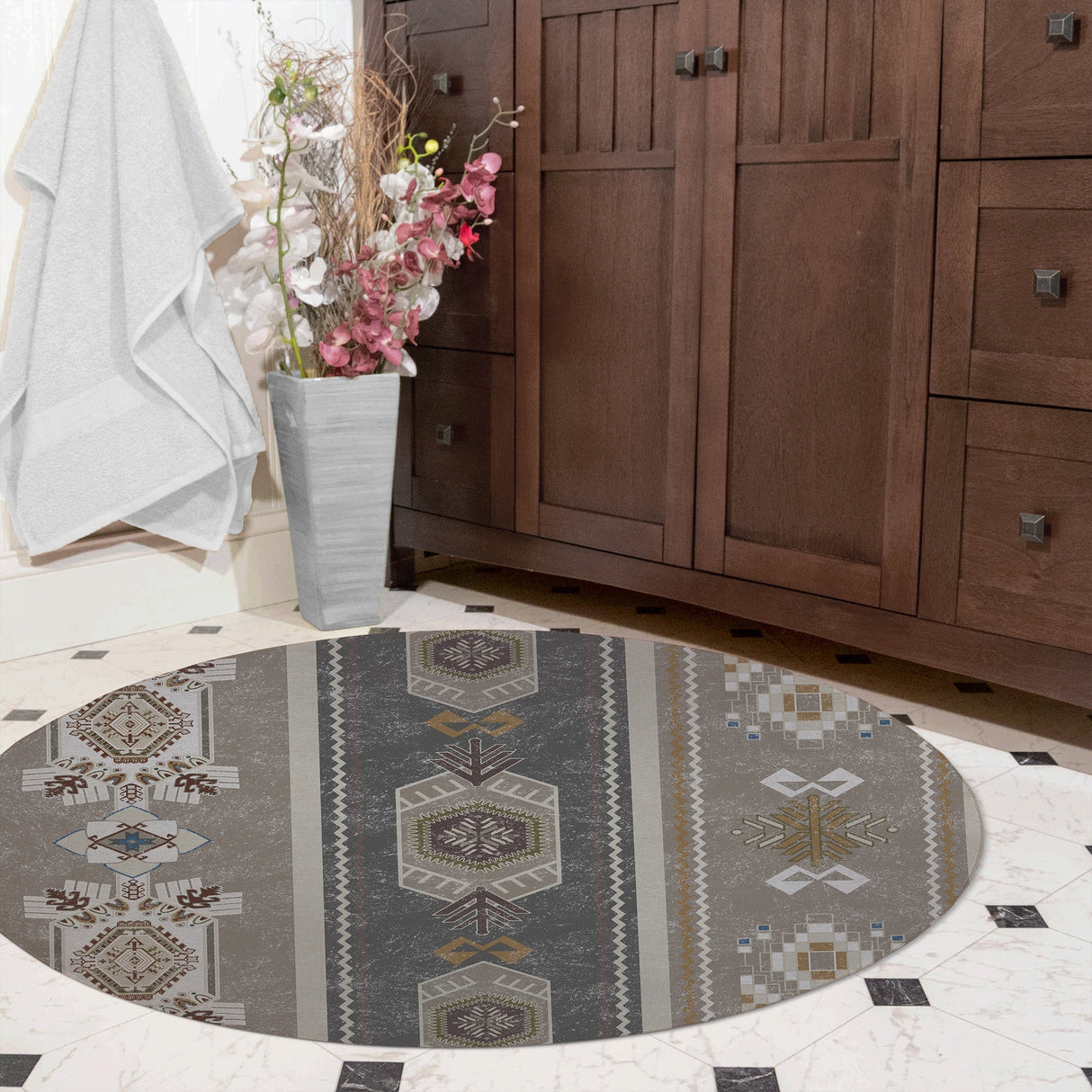 KUCCI NEUTRAL Bath Rug By Kavka Designs
