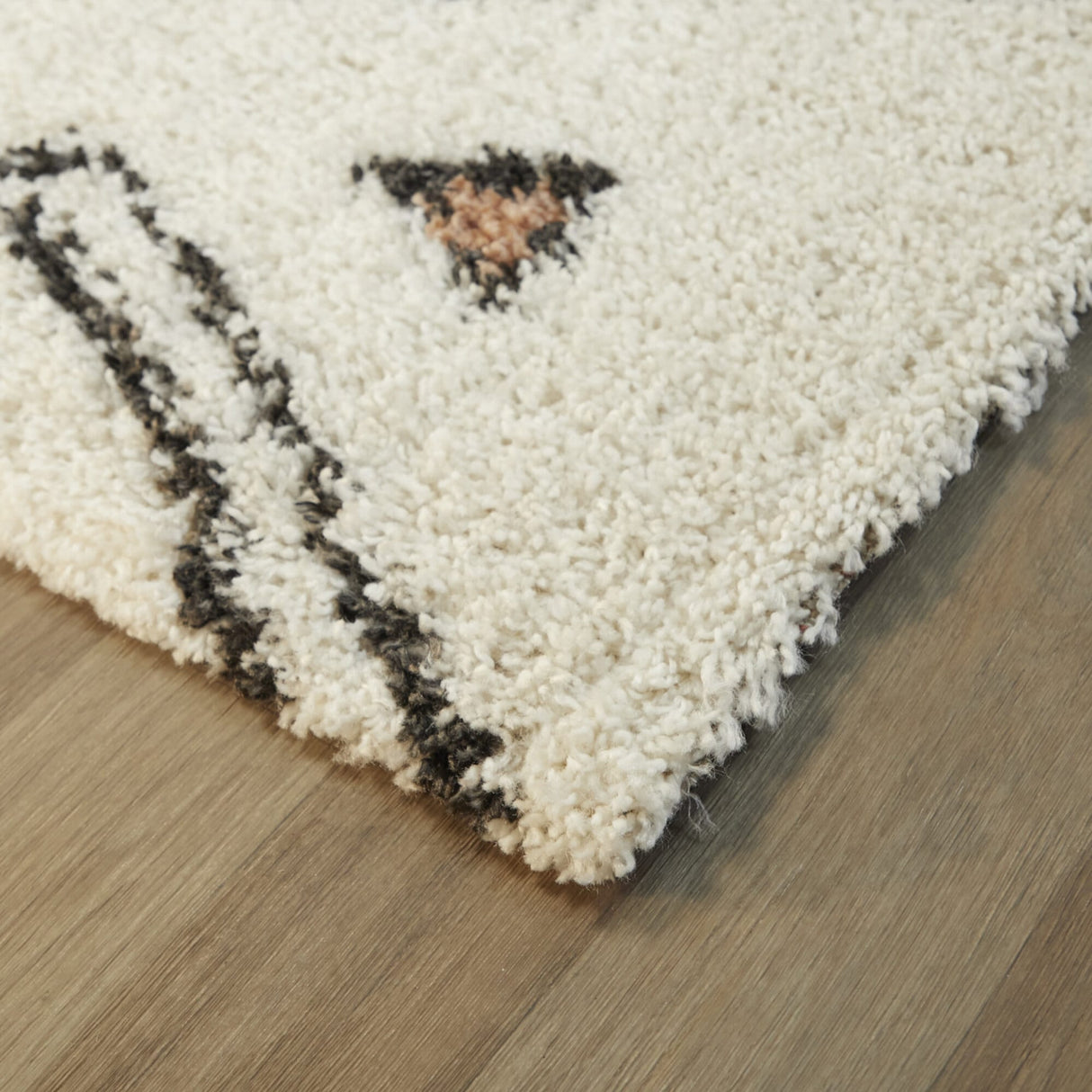 Kallos Tribal Shag Area Rug