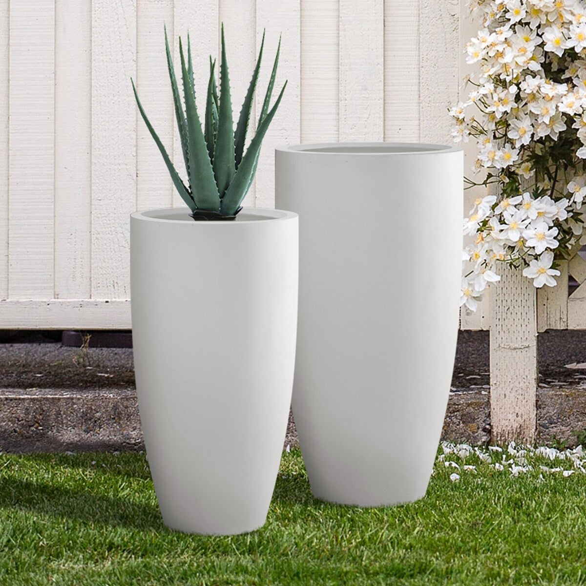 Kante 31.4" and 23.6"H Concrete Tall Planters (Set of 2), Large Outdoor Indoor Decorative Pot with Drainage Hole and Rubber Plug