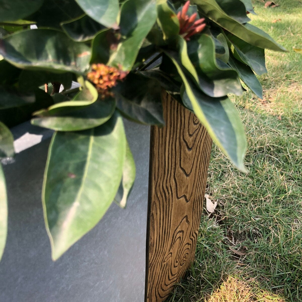 Kante Lightweight Concrete Modern Rectangle Outdoor Planter, 31 Inch