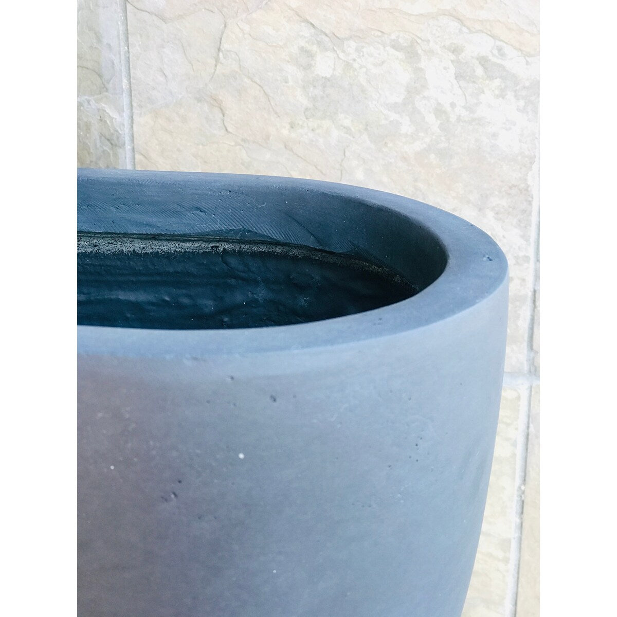 Kante Lightweight Concrete Modern Tall Oval Outdoor Planter, Large, 30.7 Inch Tall, Charcoal