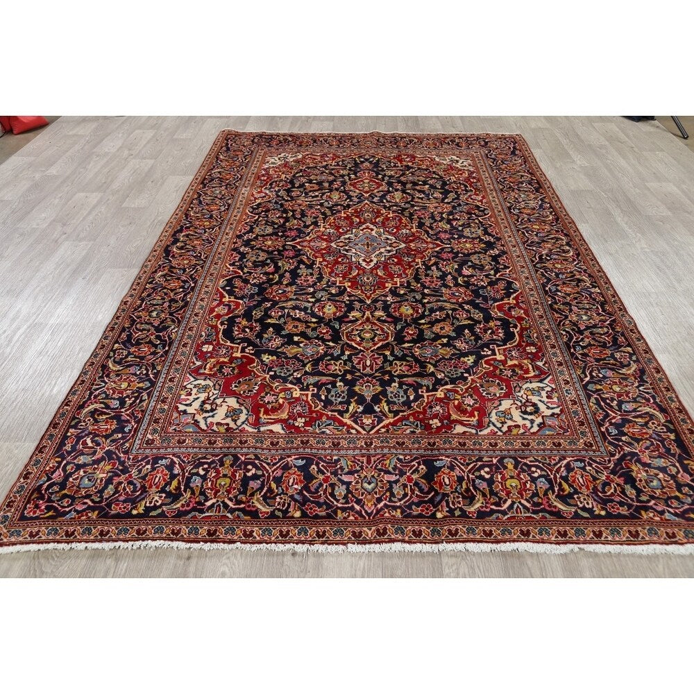 Kashan Floral Medallion Traditional Hand-Knotted Wool Persian Area Rug - 9'11" x 6'4"