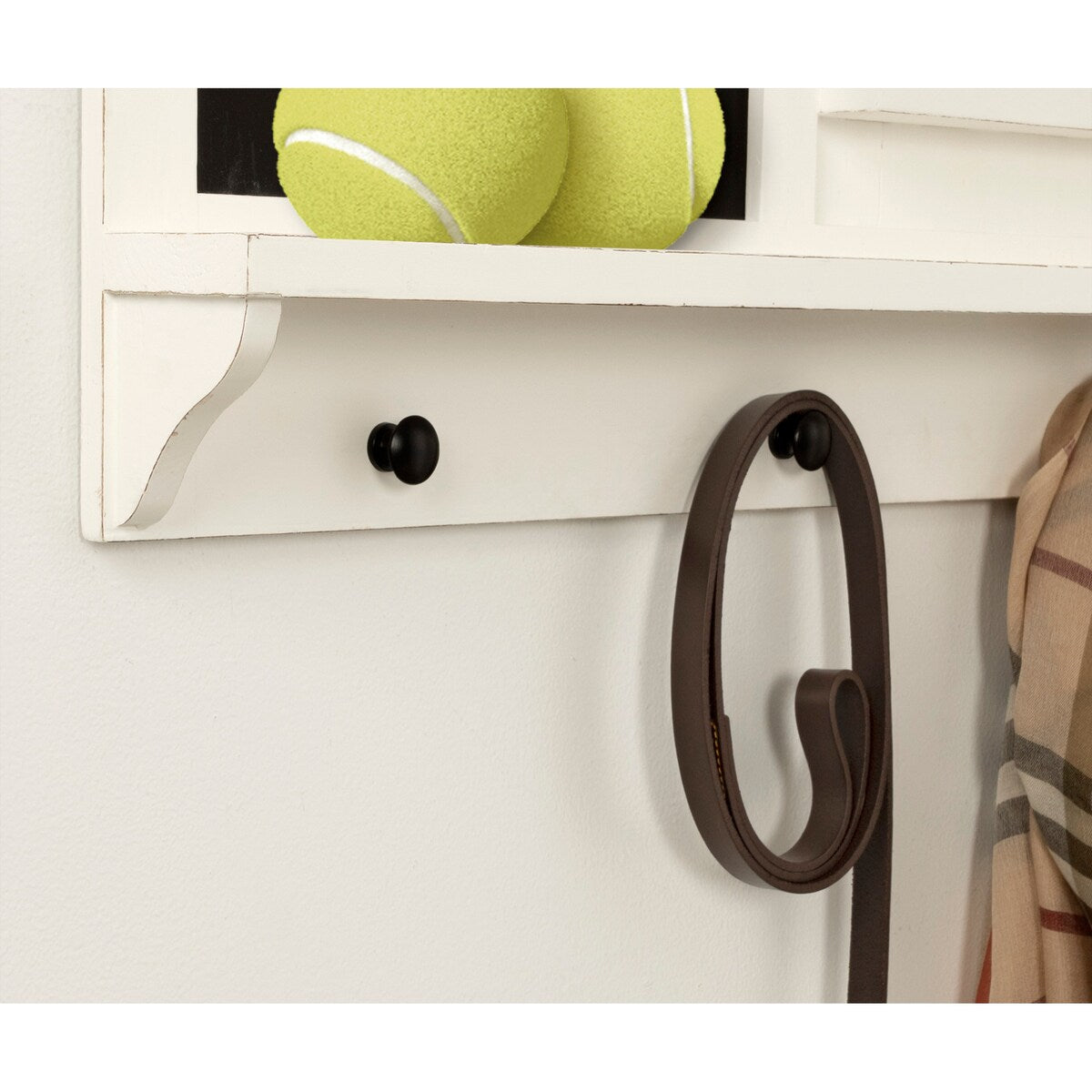 Kate and Laurel Cates Magnetic Wall Organizer with Pockets