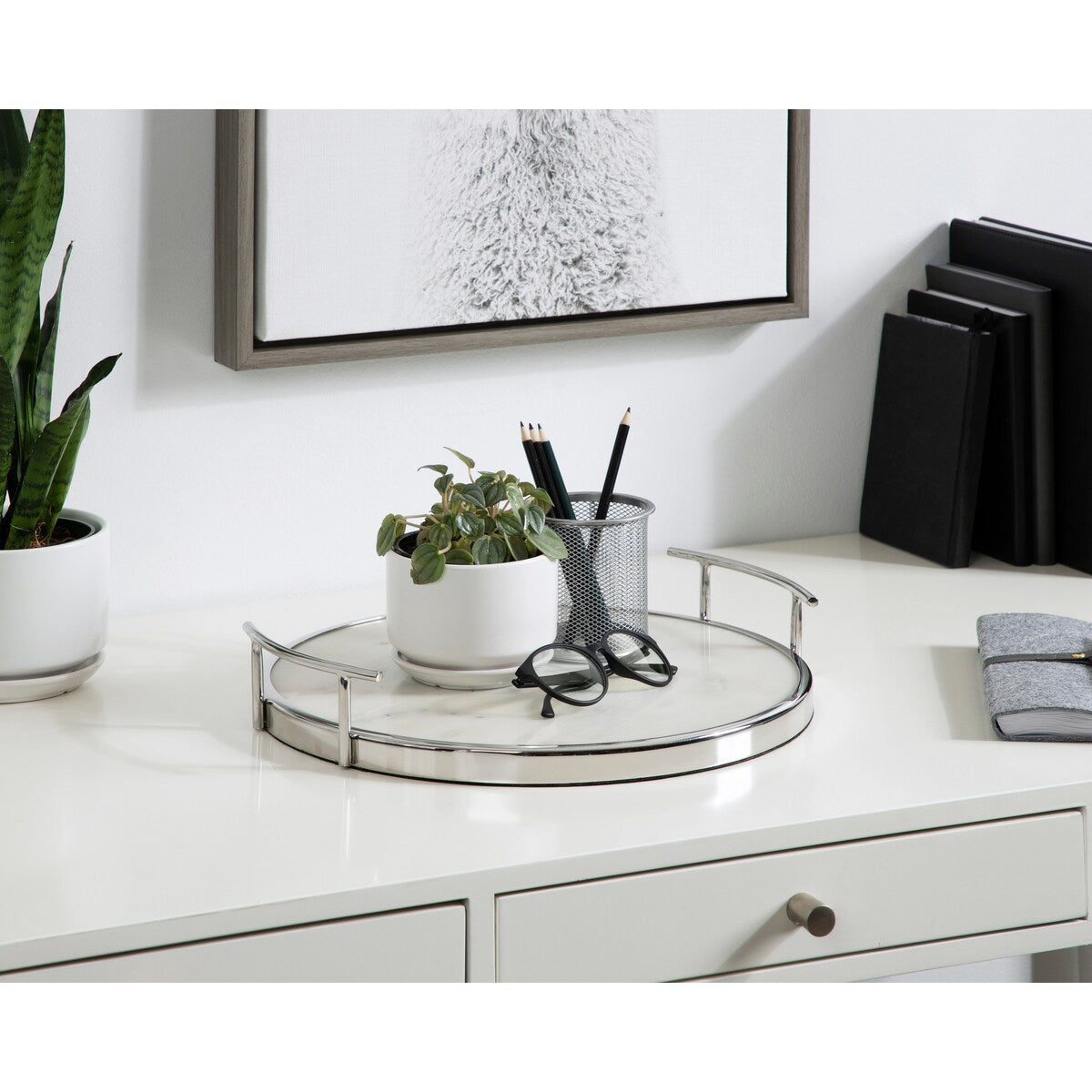 Kate and Laurel Marbury Round Metal Tray