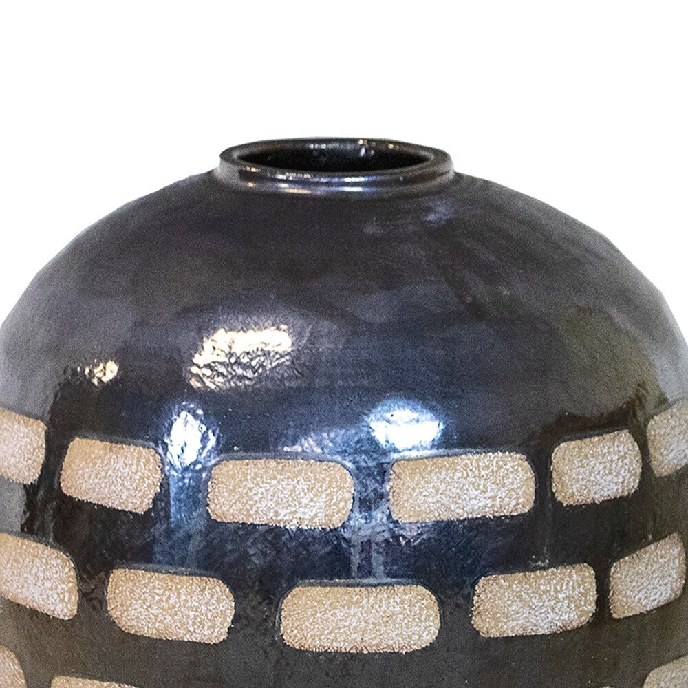 Kavana Décor Mills Floor Vase in Black