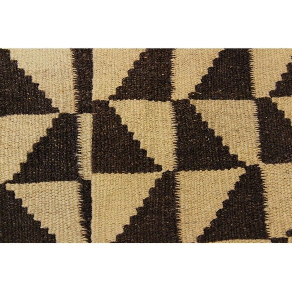 Kilim Brinda Beige/Brown Hand-Woven Wool Rug -4'11 x 6'5 - 4 ft. 11 in. X 6 ft. 5 in. - 4 ft. 11 in. X 6 ft. 5 in.