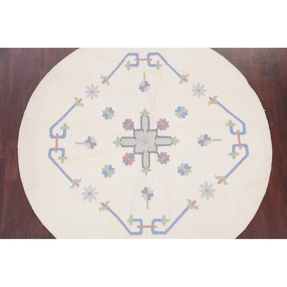 Kilim Indian Geometric Hand Woven Wool Oriental Area Rug - 5'11" x 5'11" Round - 5'11" x 5'11" Round
