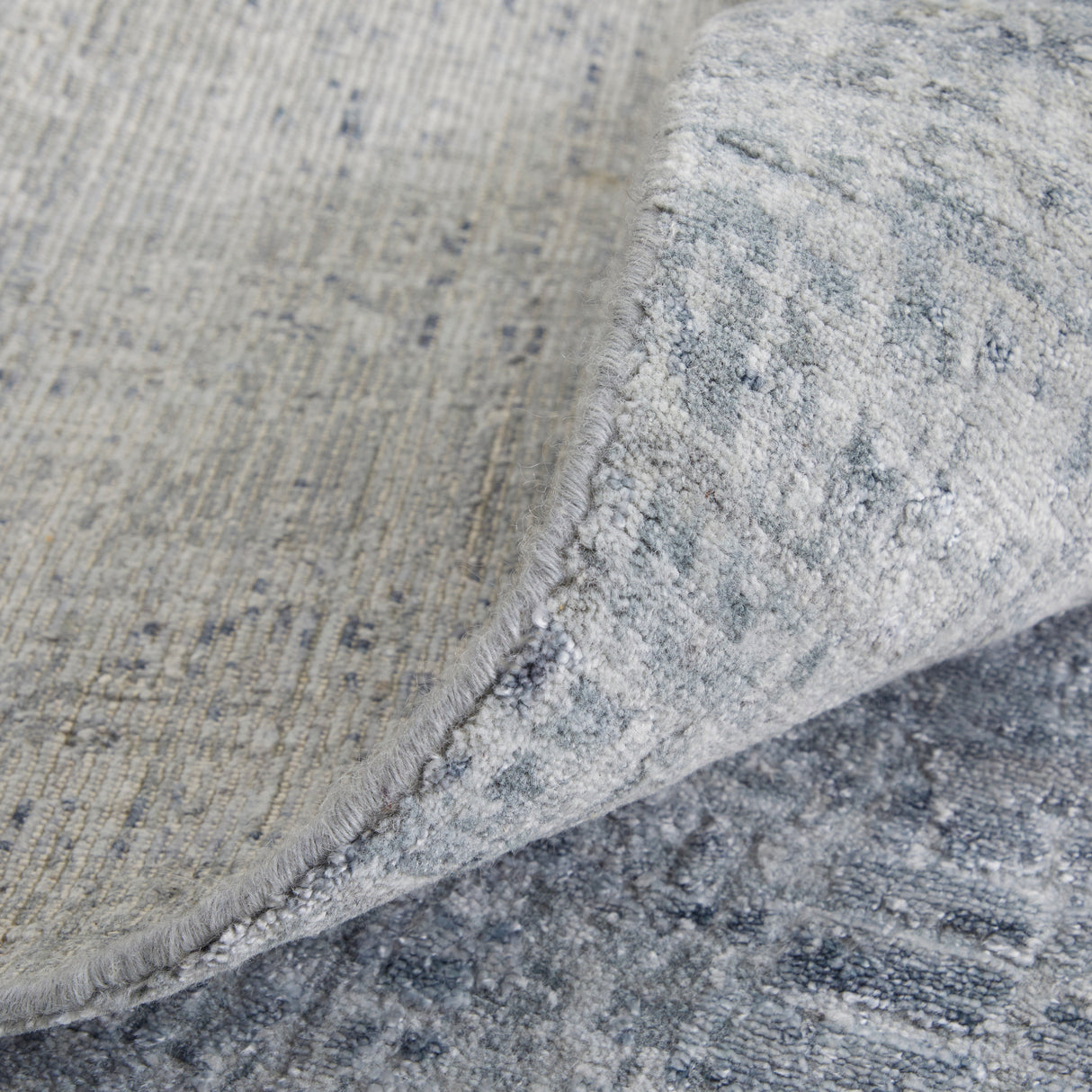 Kinton Abstract Modern Area Rug