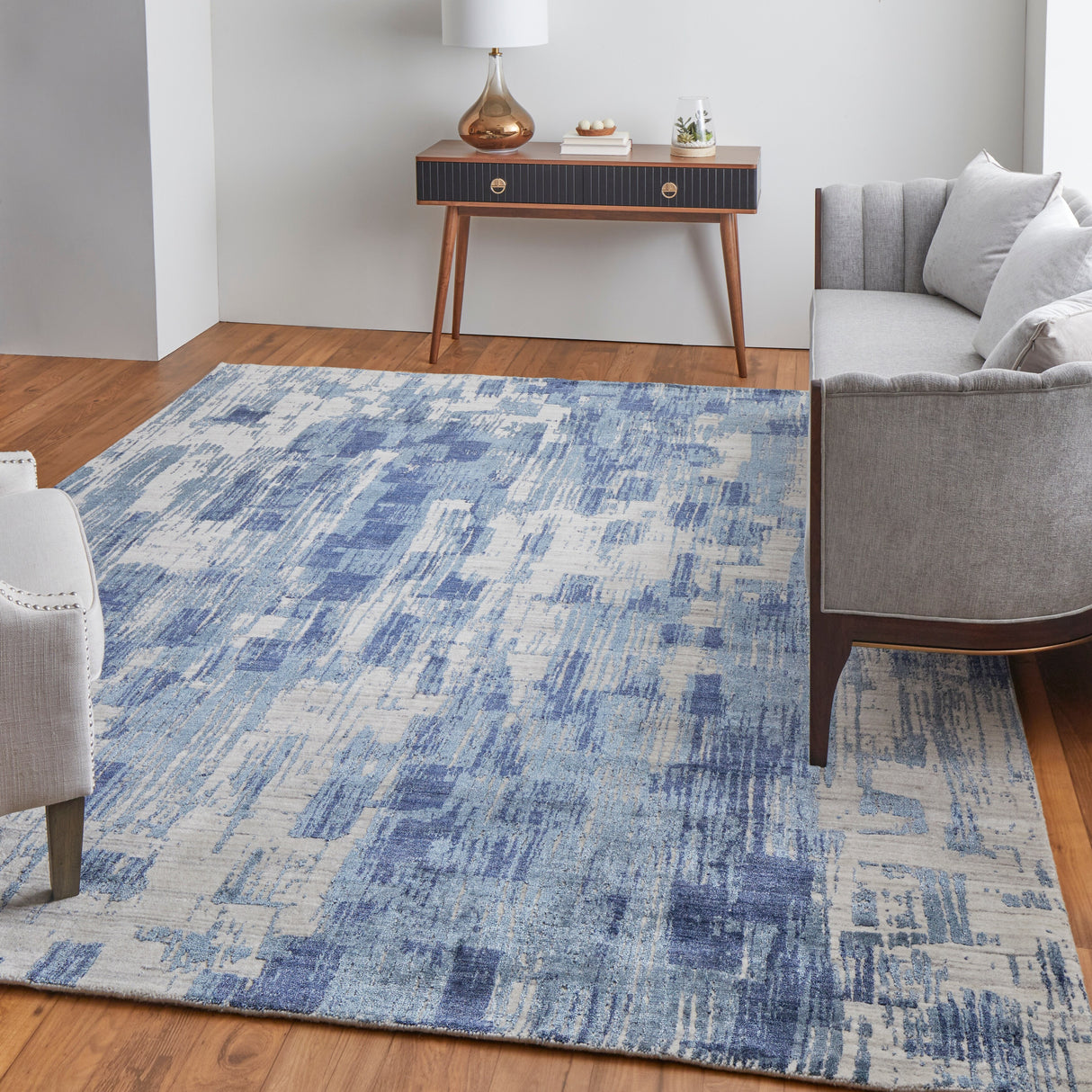 Kinton Abstract Modern Area Rug