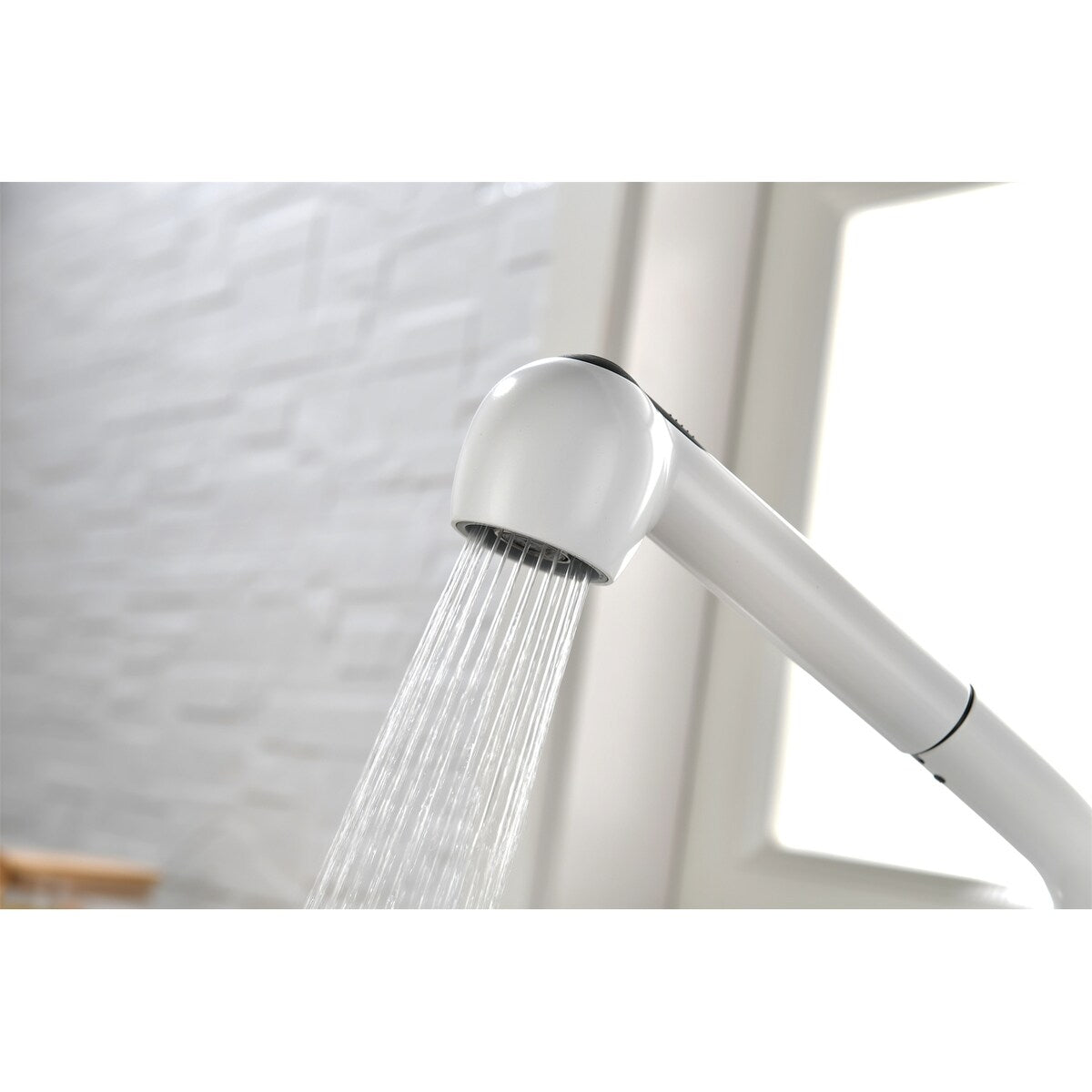 Kitchen Faucets with Pull Down Sprayer Single Handle Sink Faucet