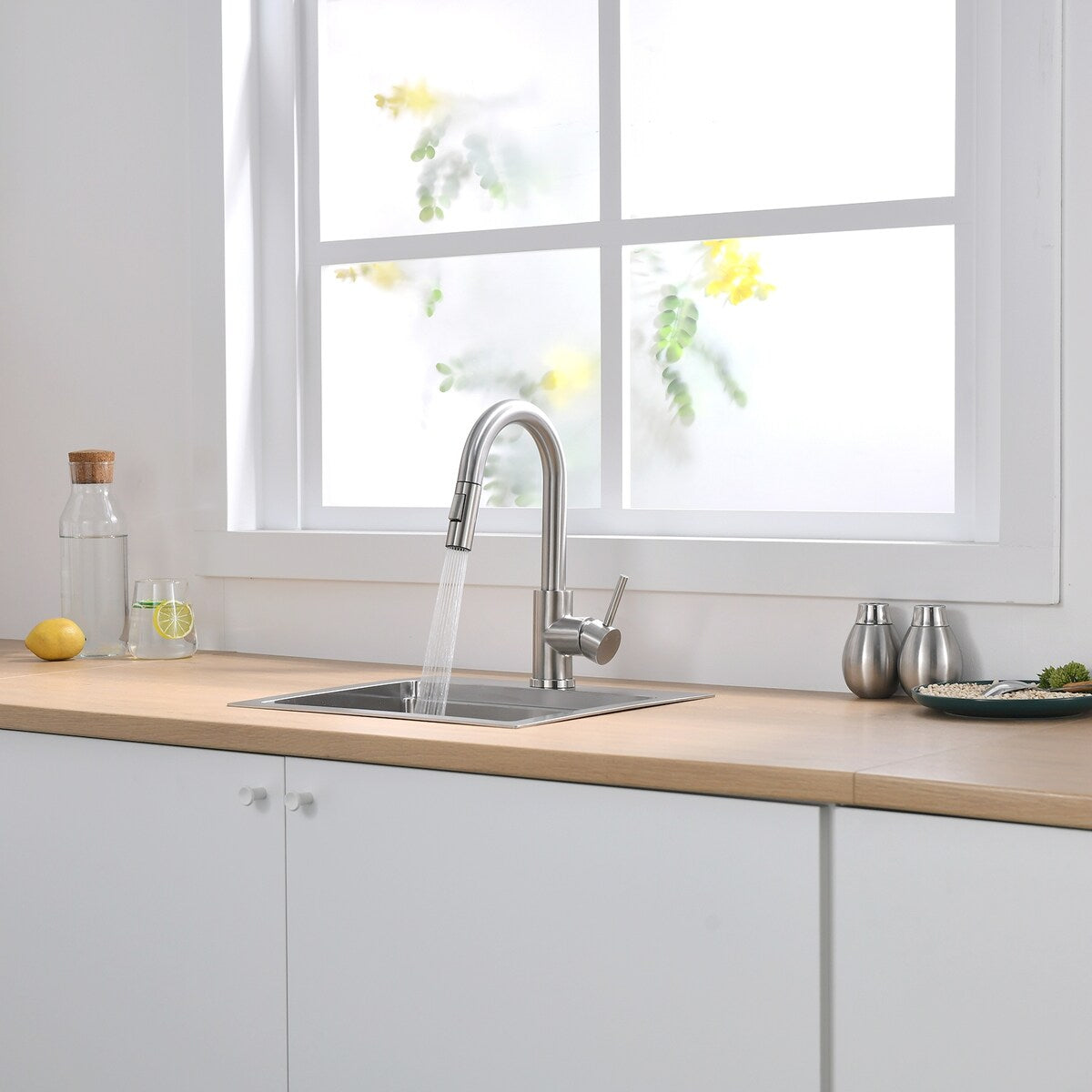 Kitchen Faucets with Pull Down Sprayer