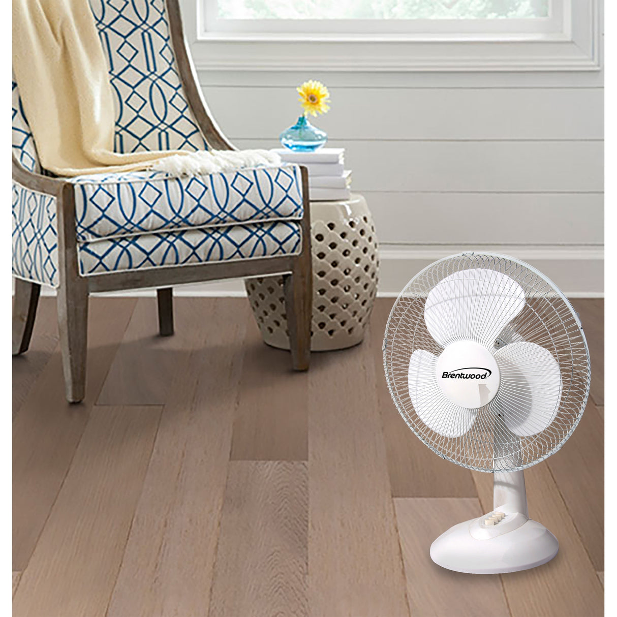 Kool Zone 12" Oscillating Desk Fan- White