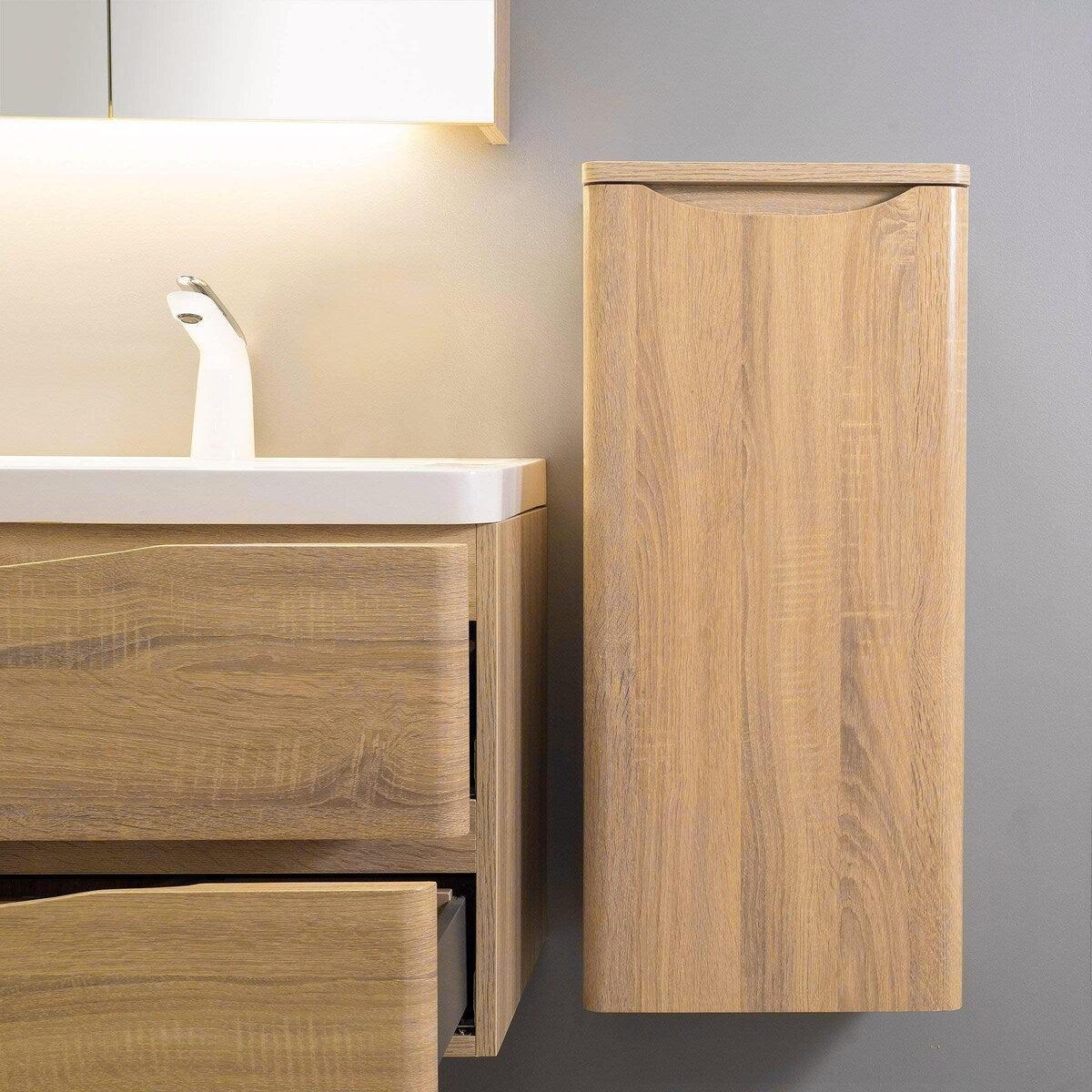 Koozzo Wall-Mounted Single Bathroom Vanity Set