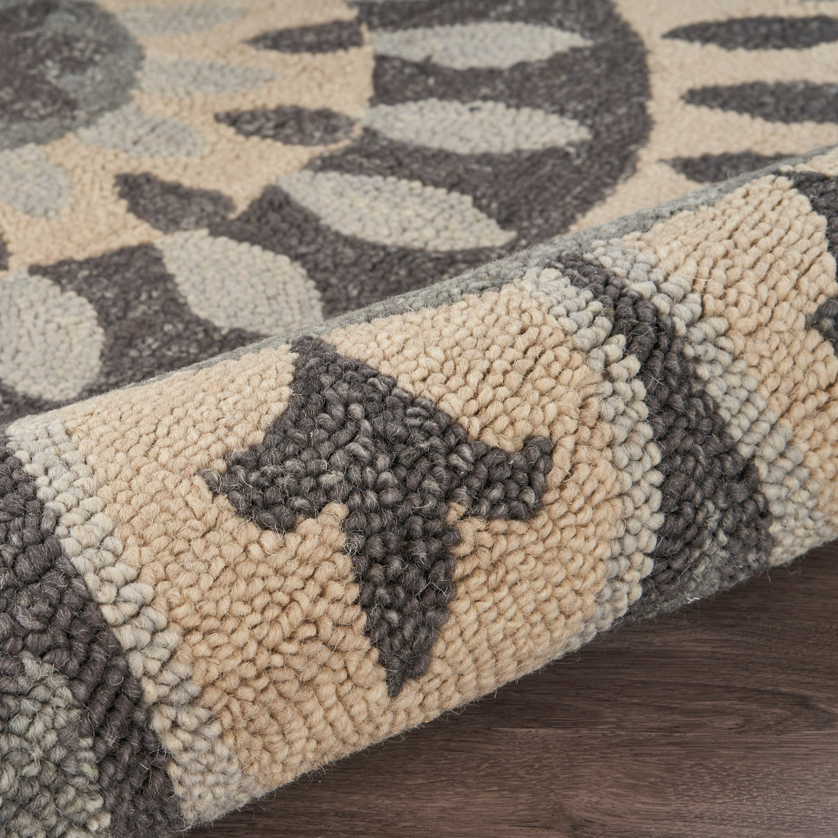 Sevita Modern Floral Bloom Mandala Rug