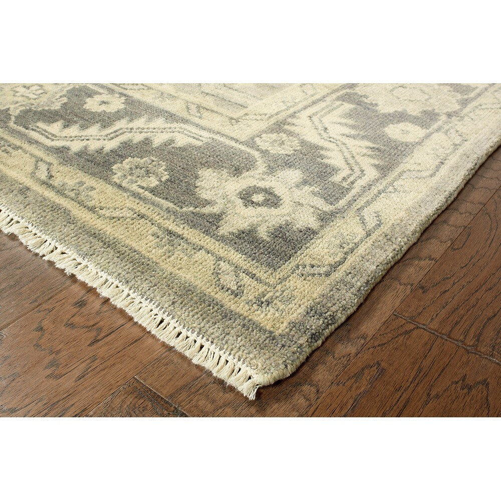 Sevita Hand Knotted Kareena Czarist Charcoal/ Gray Wool Rug - 9' x 12'/Surplus