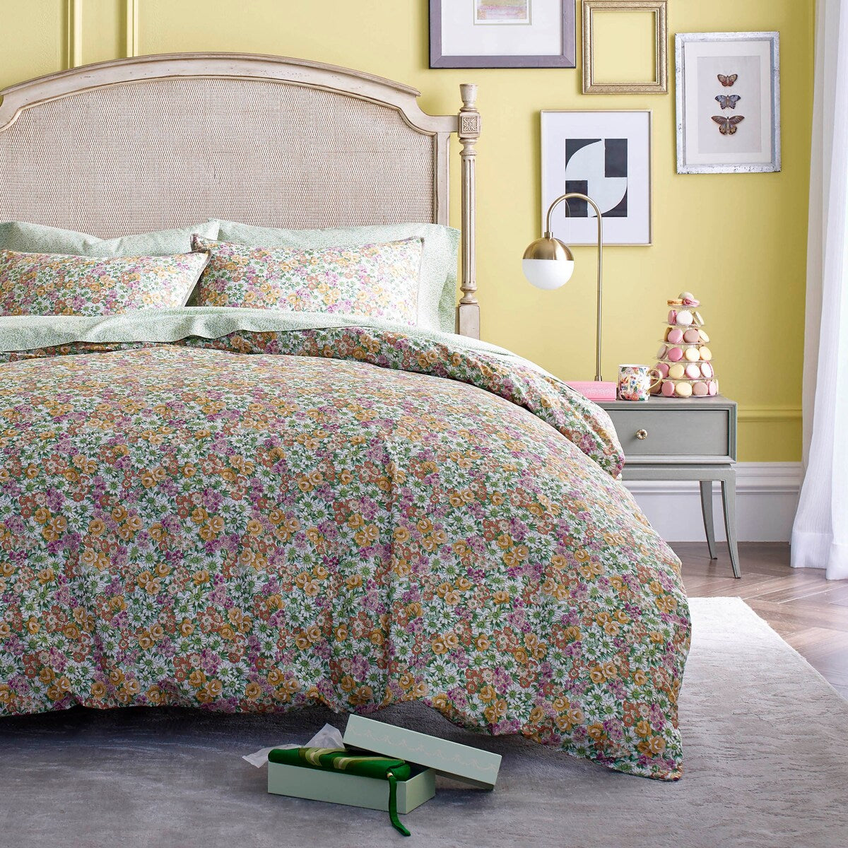 Lady Pepperell King Cristina Comforter Set