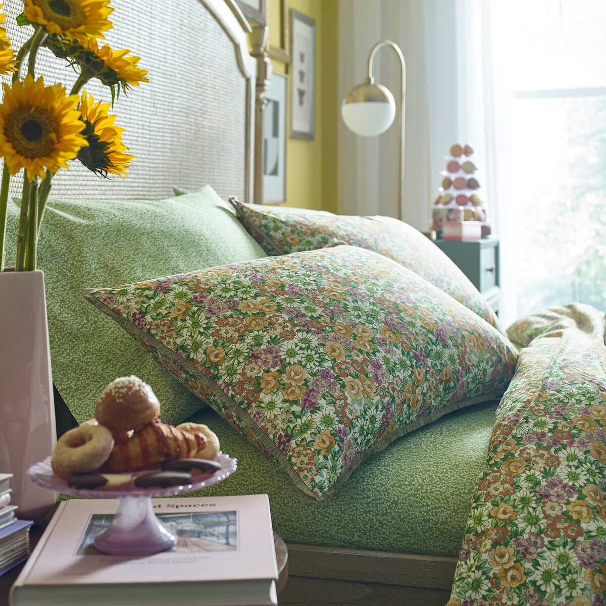 Lady Pepperell King Cristina Comforter Set