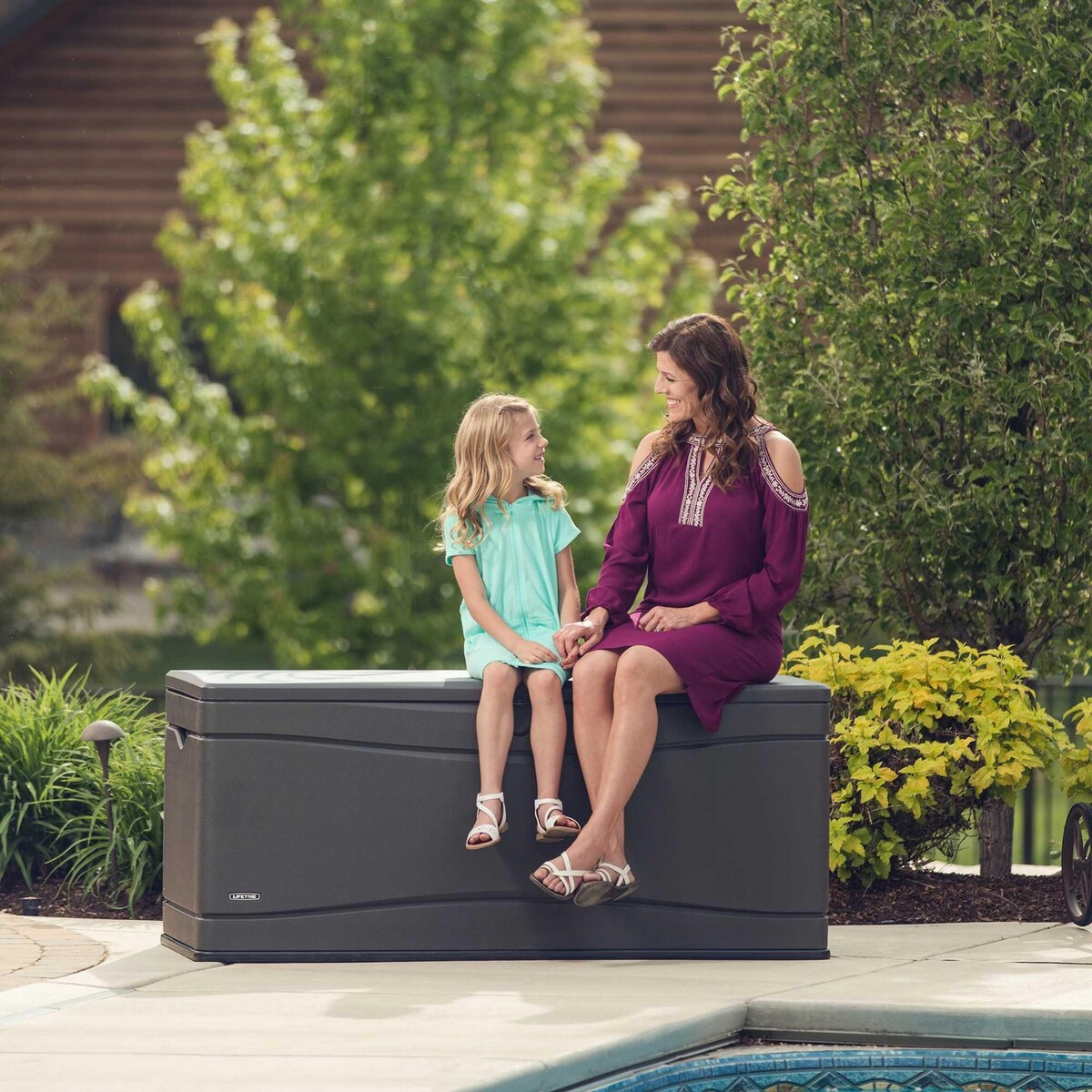 Lifetime Heavy-Duty Outdoor Storage Deck Box (130 Gallon)