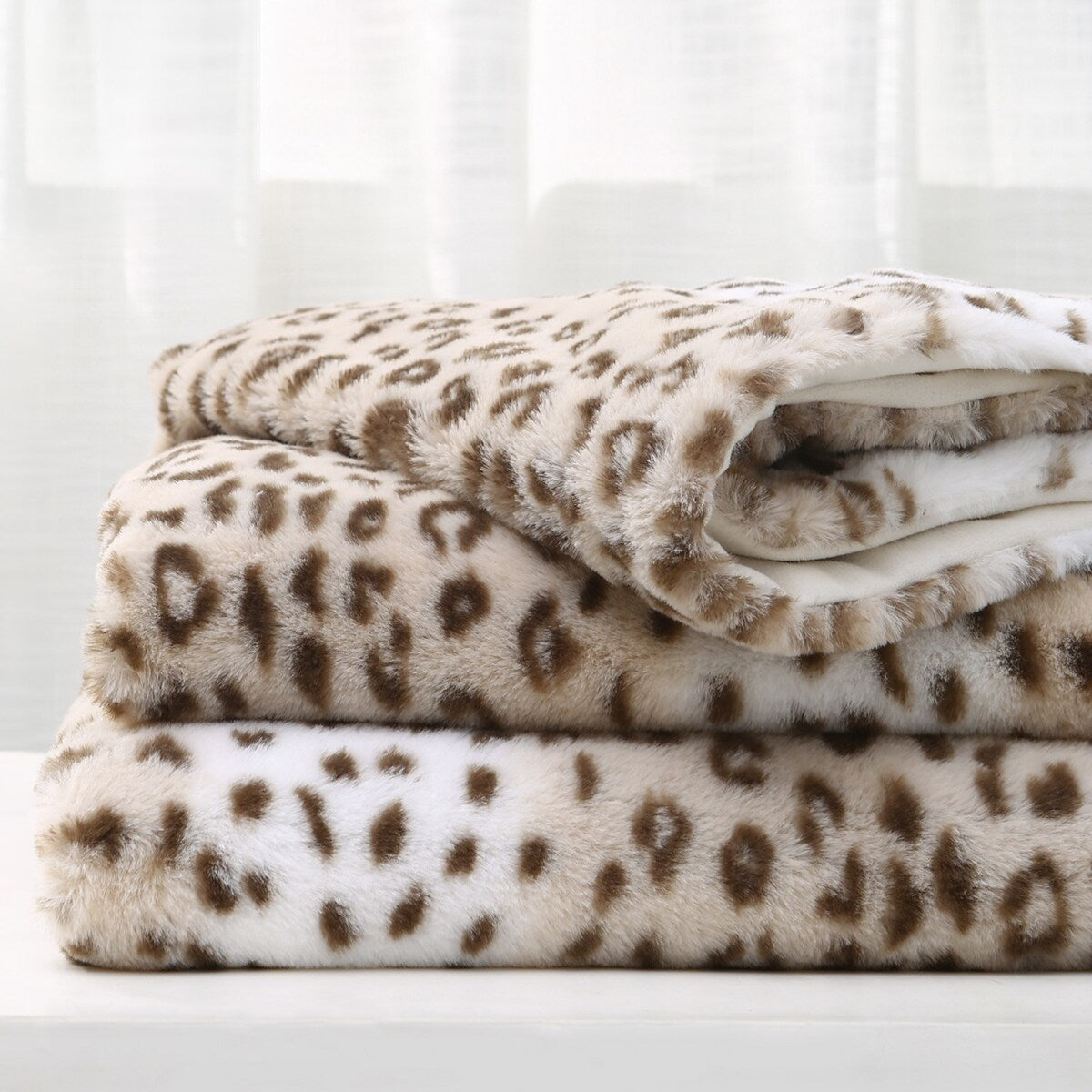 Lightweight Plush Cozy Printed Soft Blanket