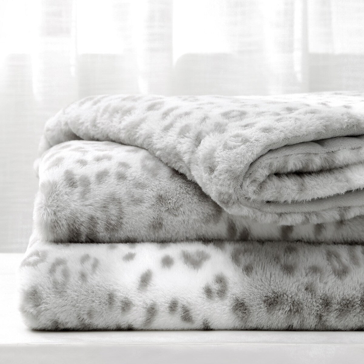 Lightweight Plush Cozy Printed Soft Blanket