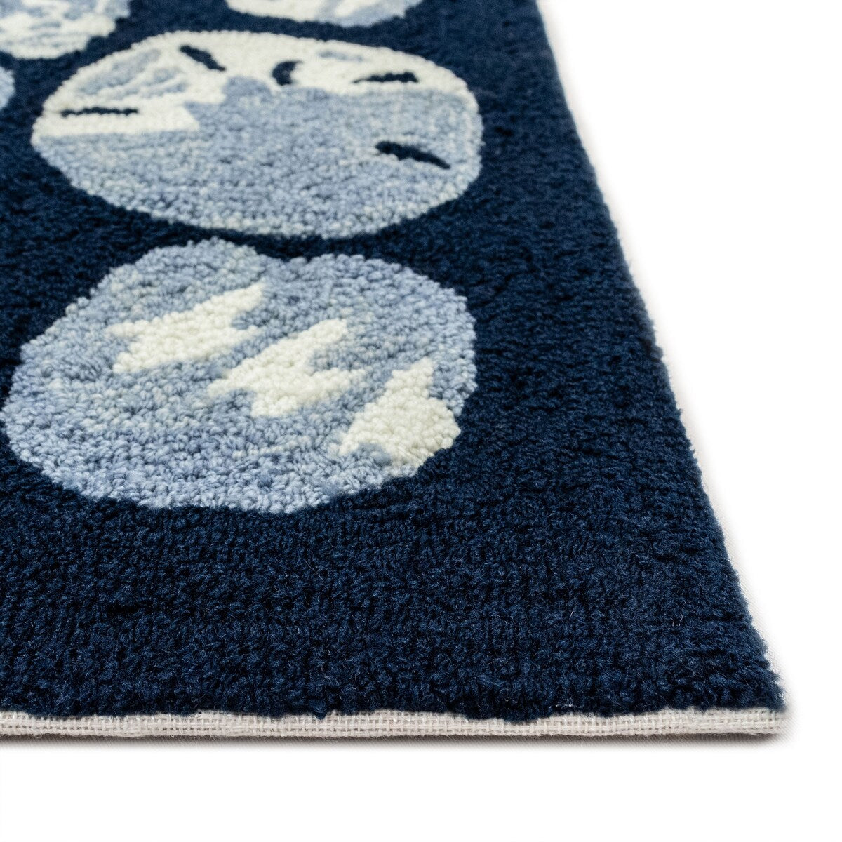 Liora Manne Capri Seashell Border Indoor/Outdoor Rug Navy