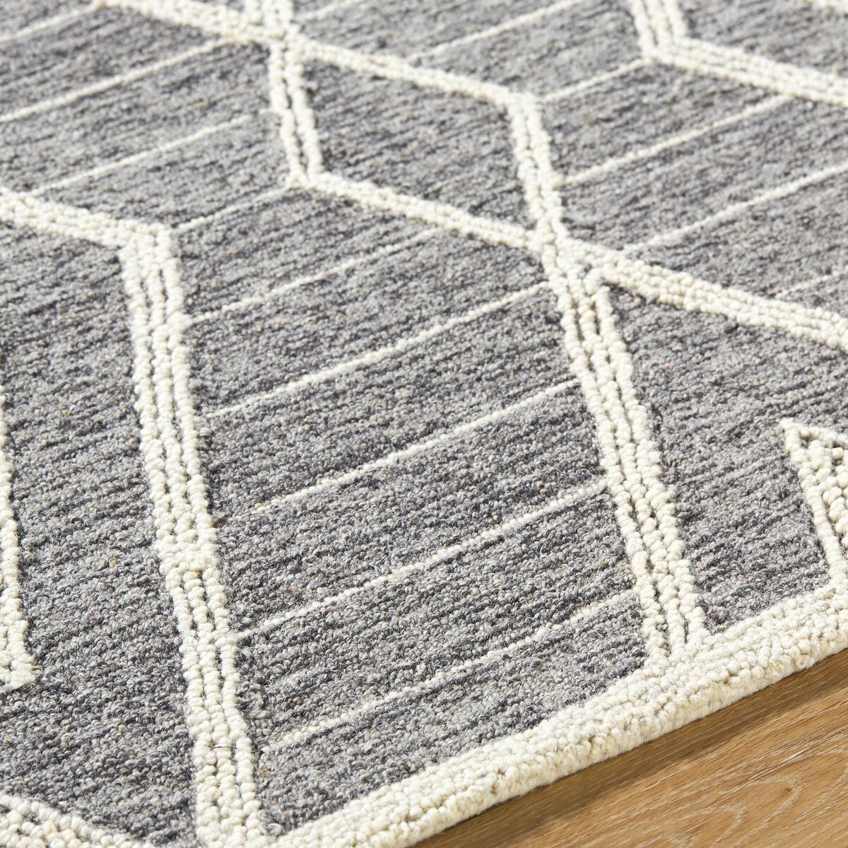 Livabliss Jules Global Diamond Area Rug