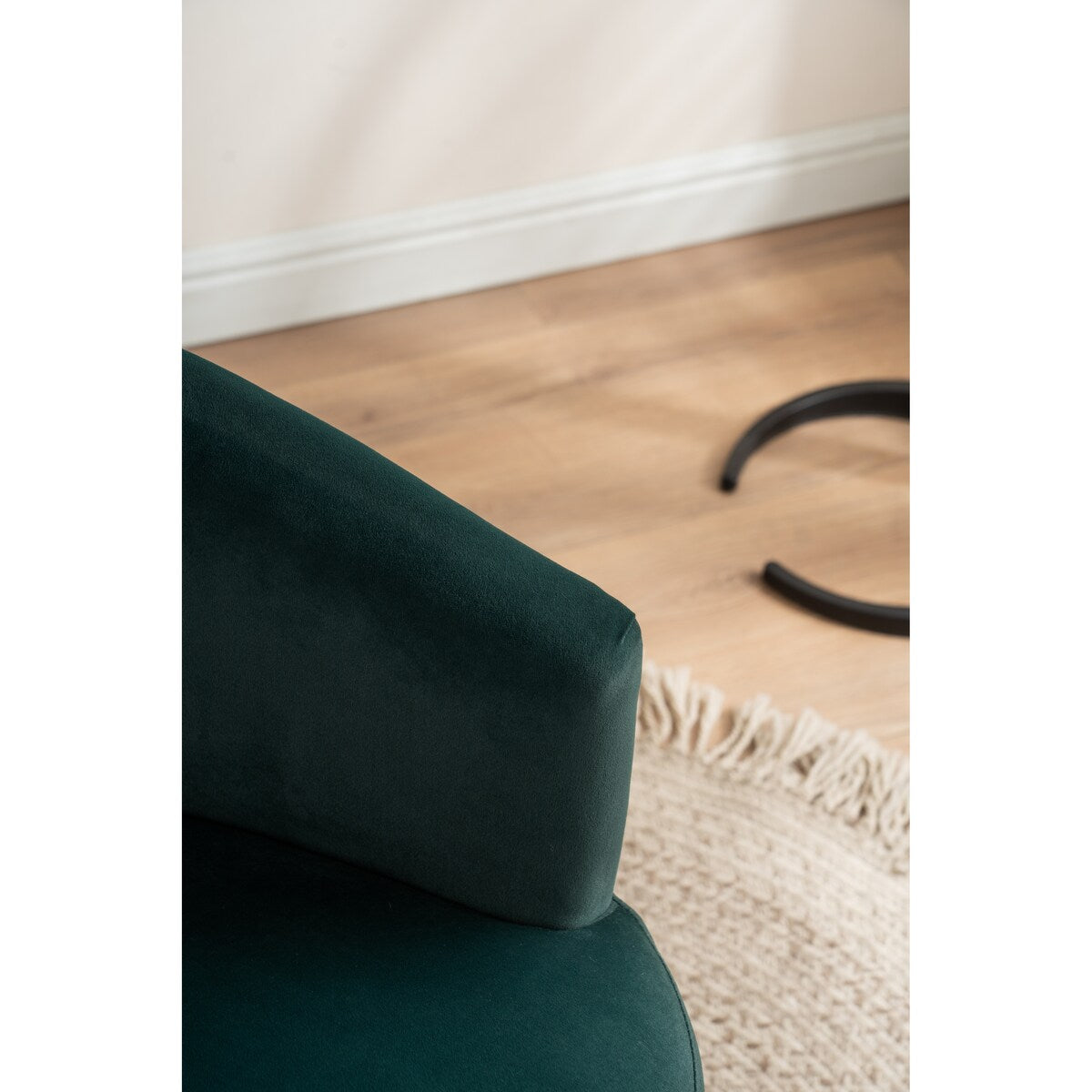 Livingroom Velvet Accent Chair with Adjustable Feet Screws Tub Chair Modern Wooden Frame Arm Chair with Metal Legs
