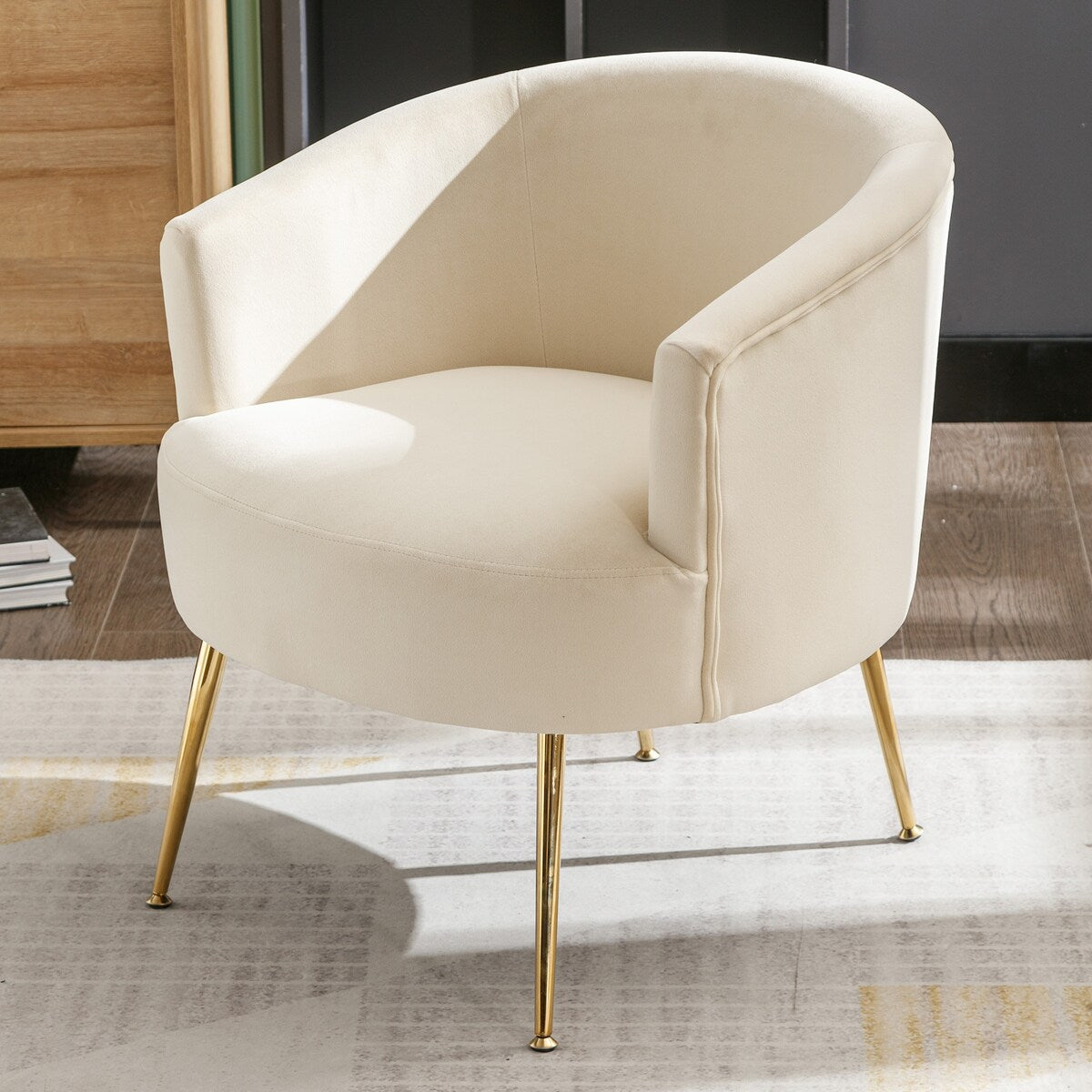 Livingroom Velvet Accent Chair with Adjustable Feet Screws Tub Chair Modern Wooden Frame Arm Chair with Metal Legs