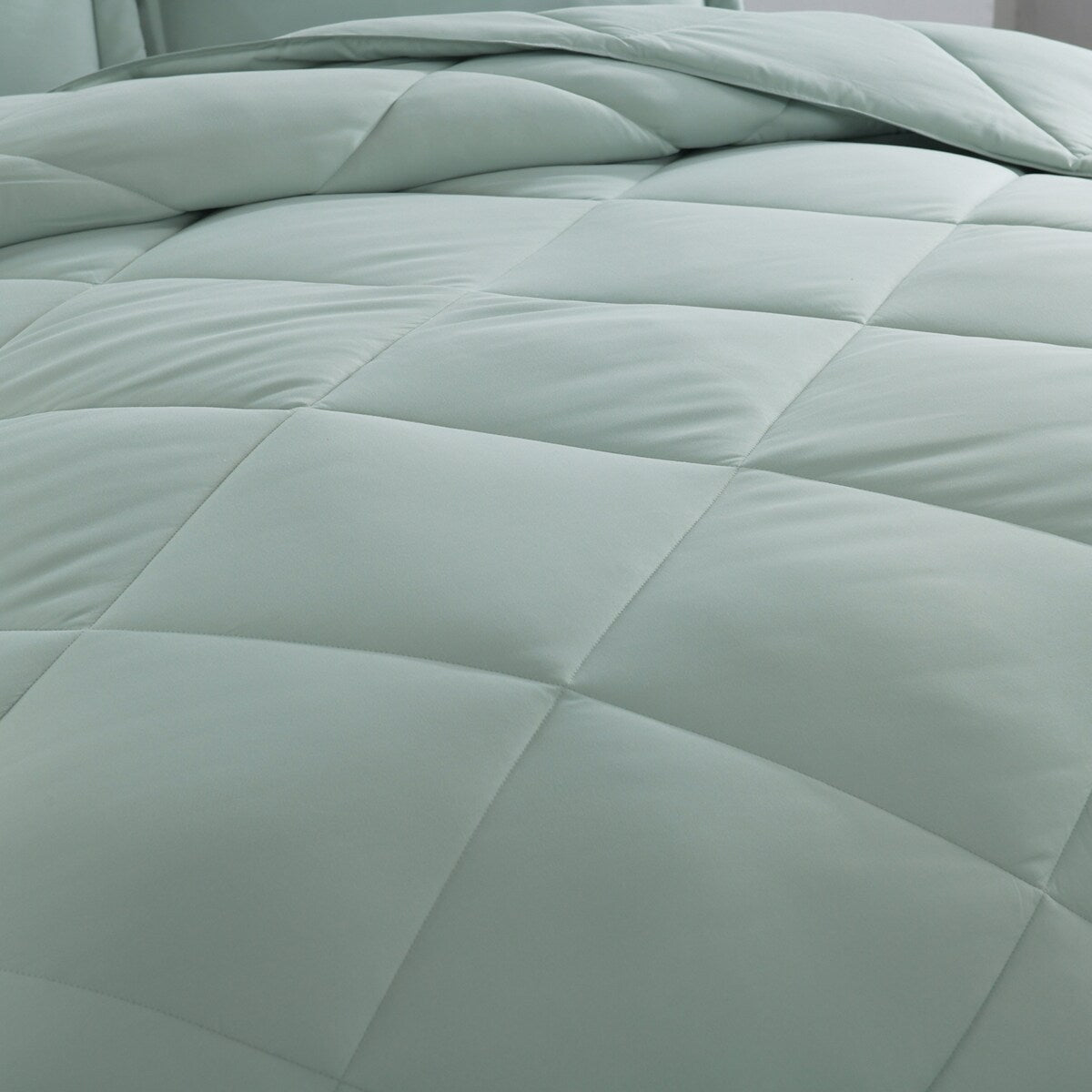 Stayclean Bacteria Inhibiting Diamond Stitch Comforter Set