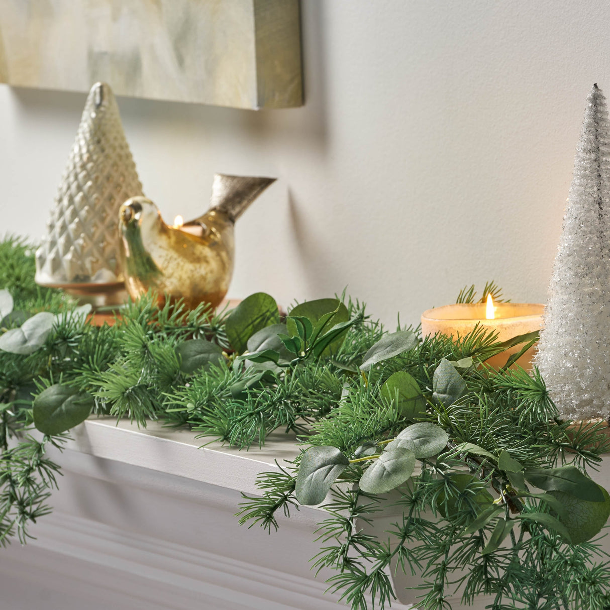 Loveren 5.5' Eucalyptus and Fir Artificial Garland by Christopher Knight Home - Green