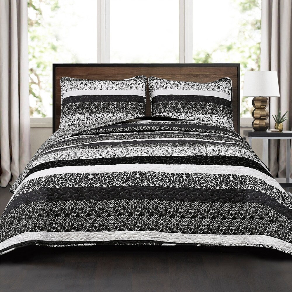 The Curated Nomad La Boheme Striped 3-piece Quilt Set