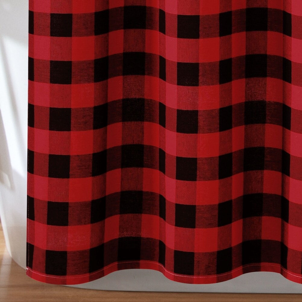 Lush Decor Home Sweet Home Wreath Shower Curtain
