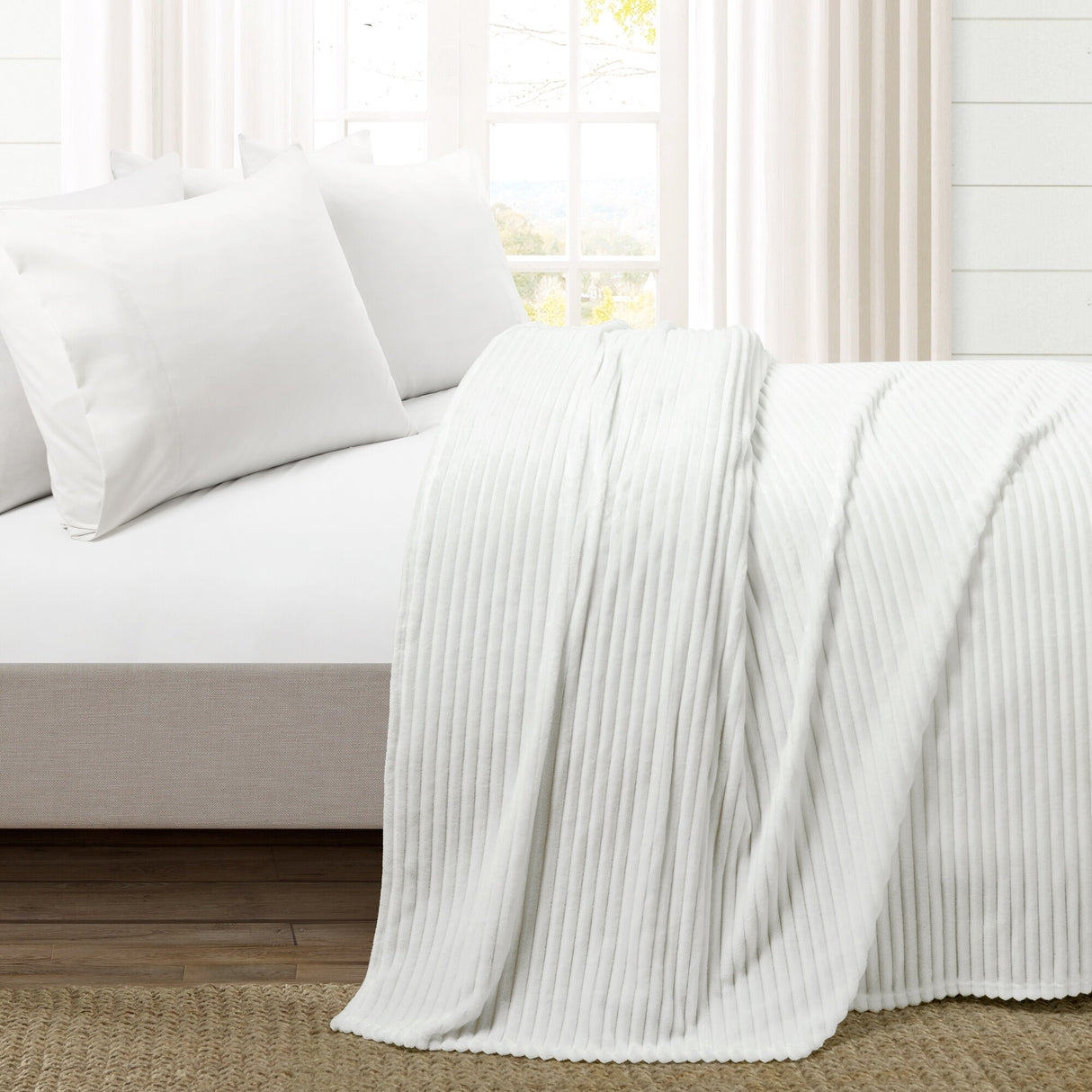 Lush Decor Super Cozy Ultra Soft Ribbed Faux Fur Oversized Bedspread/Blanket