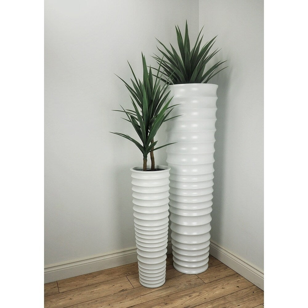 Lux Textura Fiberglass Textured Pot