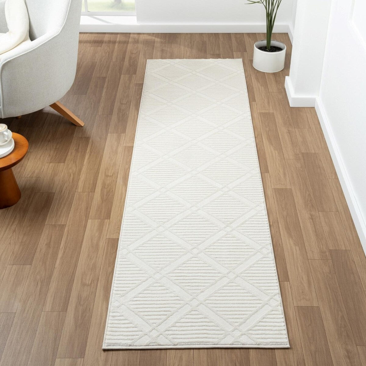 Luxe Weavers Geometric Diamond Shaped Area Rug, Medium Pile Indoor Carpet