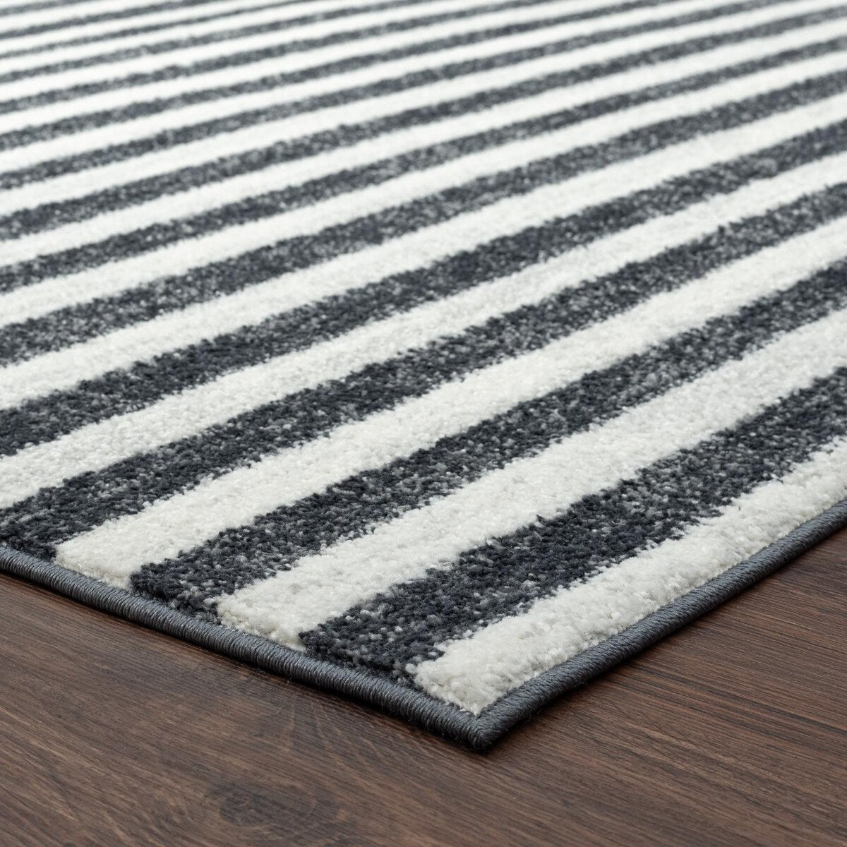 Luxe Weavers Moroccan Lines Area Rug for Bedrooms