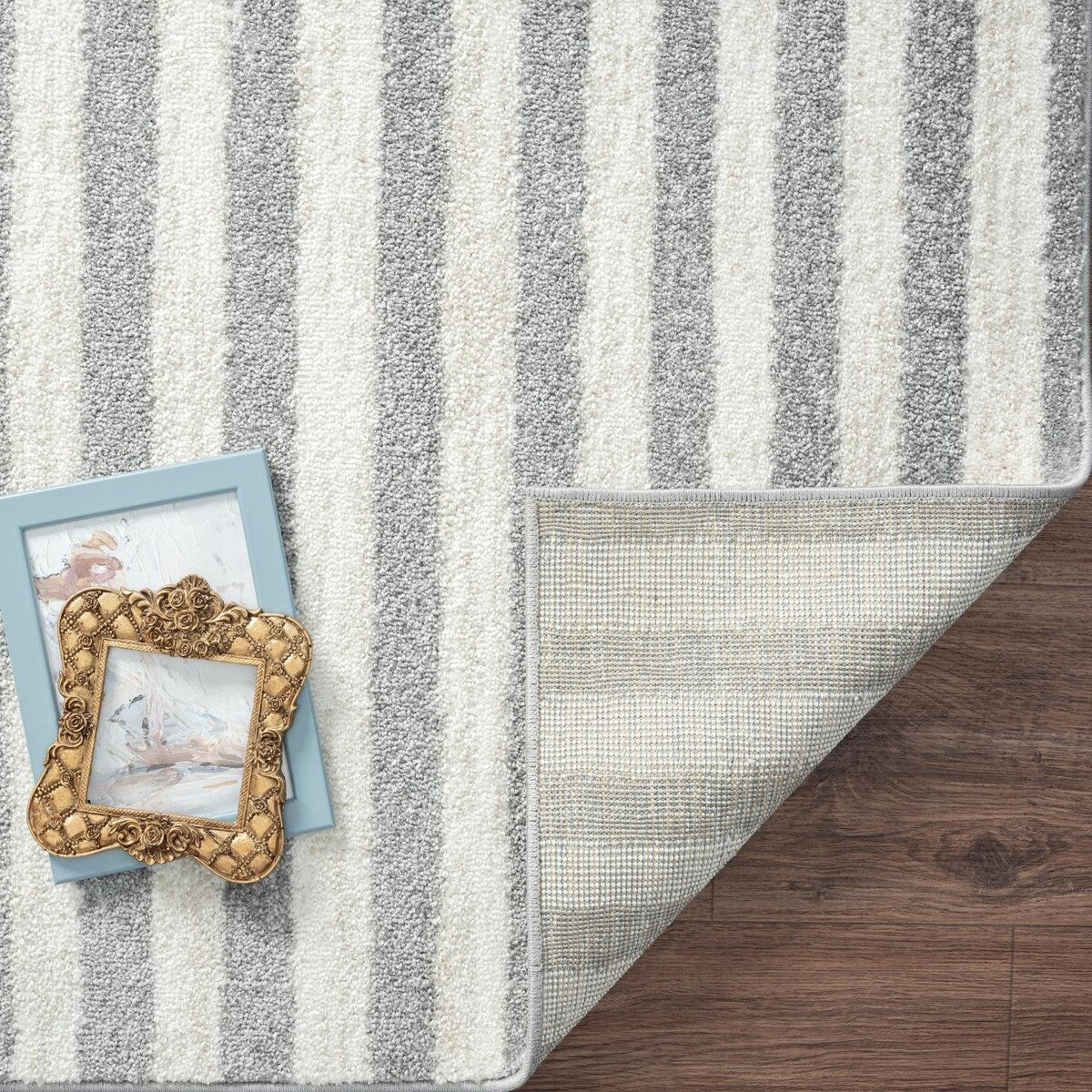 Luxe Weavers Moroccan Lines Area Rug for Bedrooms