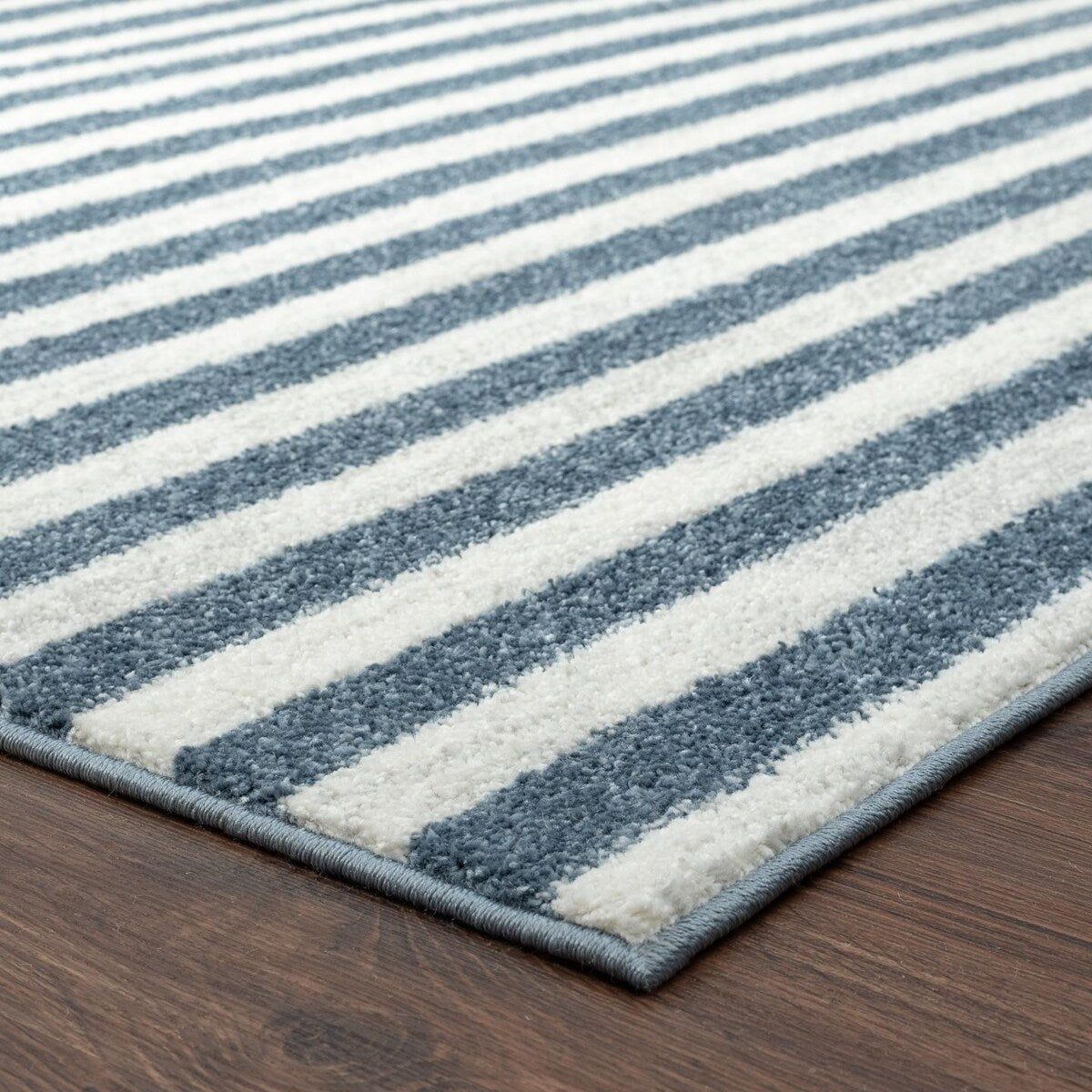 Luxe Weavers Moroccan Lines Area Rug for Bedrooms