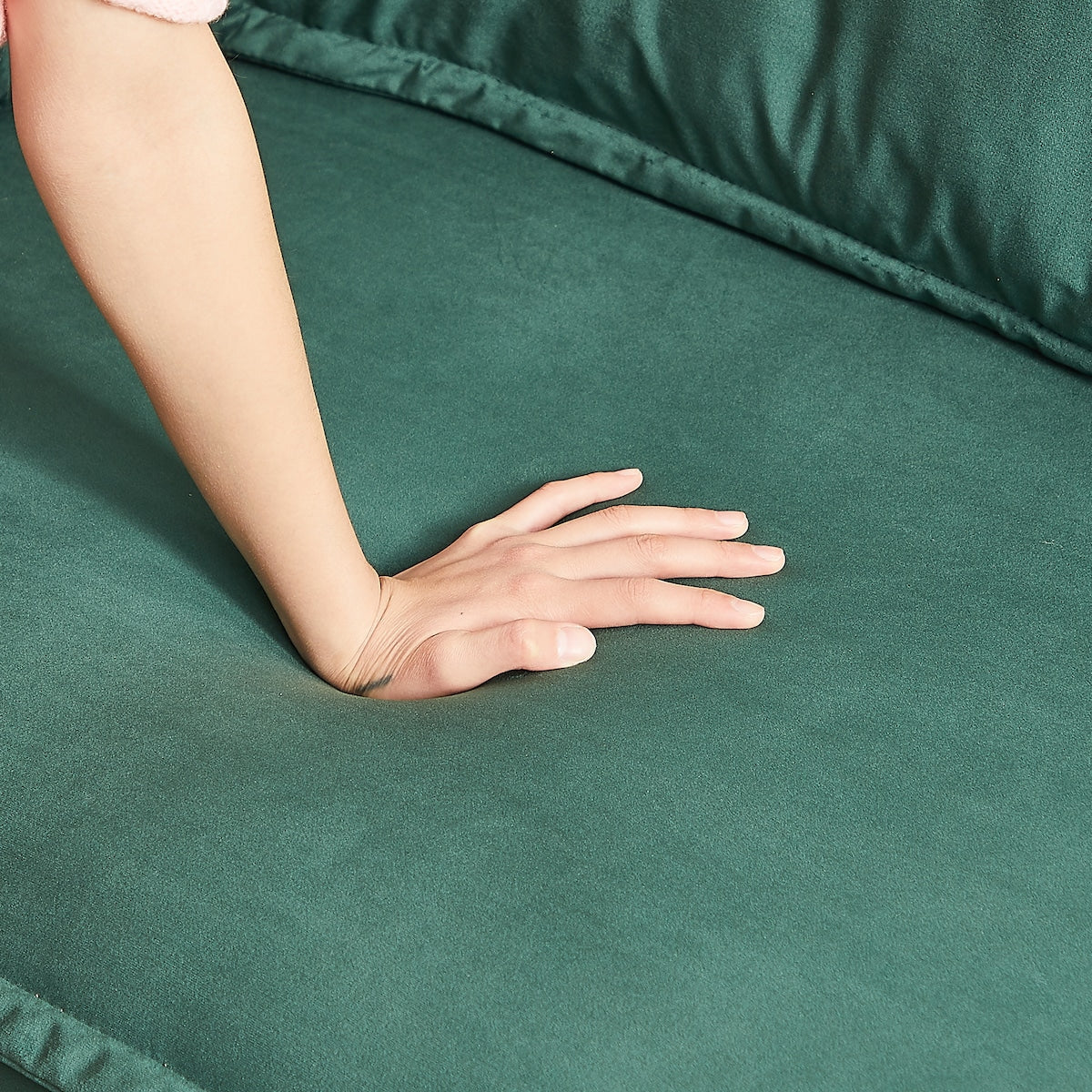 Luxury Modern Style Living Room Upholstery Sofa, velvet