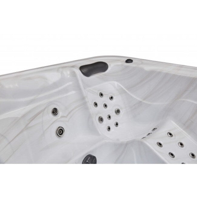 Luxury Spas Eclipse 6-Person Spa