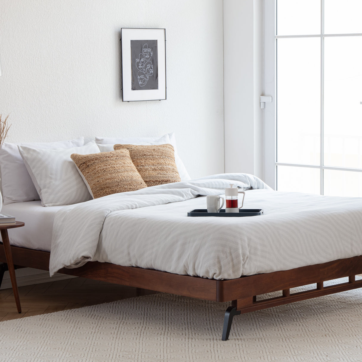 MH London Nelson Mango Rustic Wood Queen-size Platform Bed