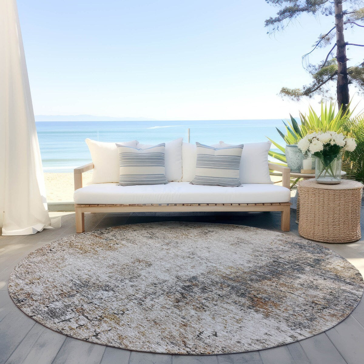 Machine Washable Indoor/ Outdoor Abstract Contemporary Chantille Rug