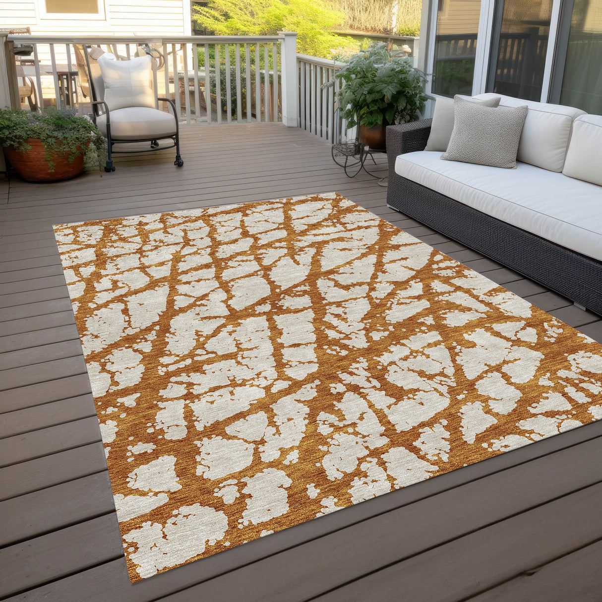Machine Washable Indoor/ Outdoor Abstract Contemporary Chantille Rug