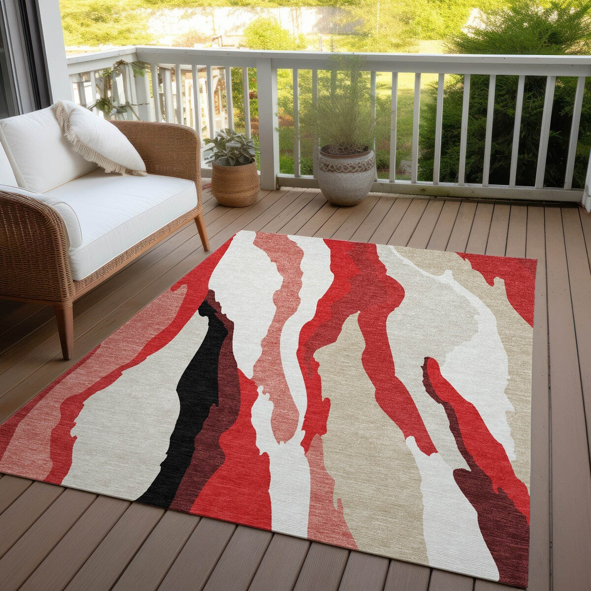 Machine Washable Indoor/ Outdoor Abstract Contemporary Chantille Rug