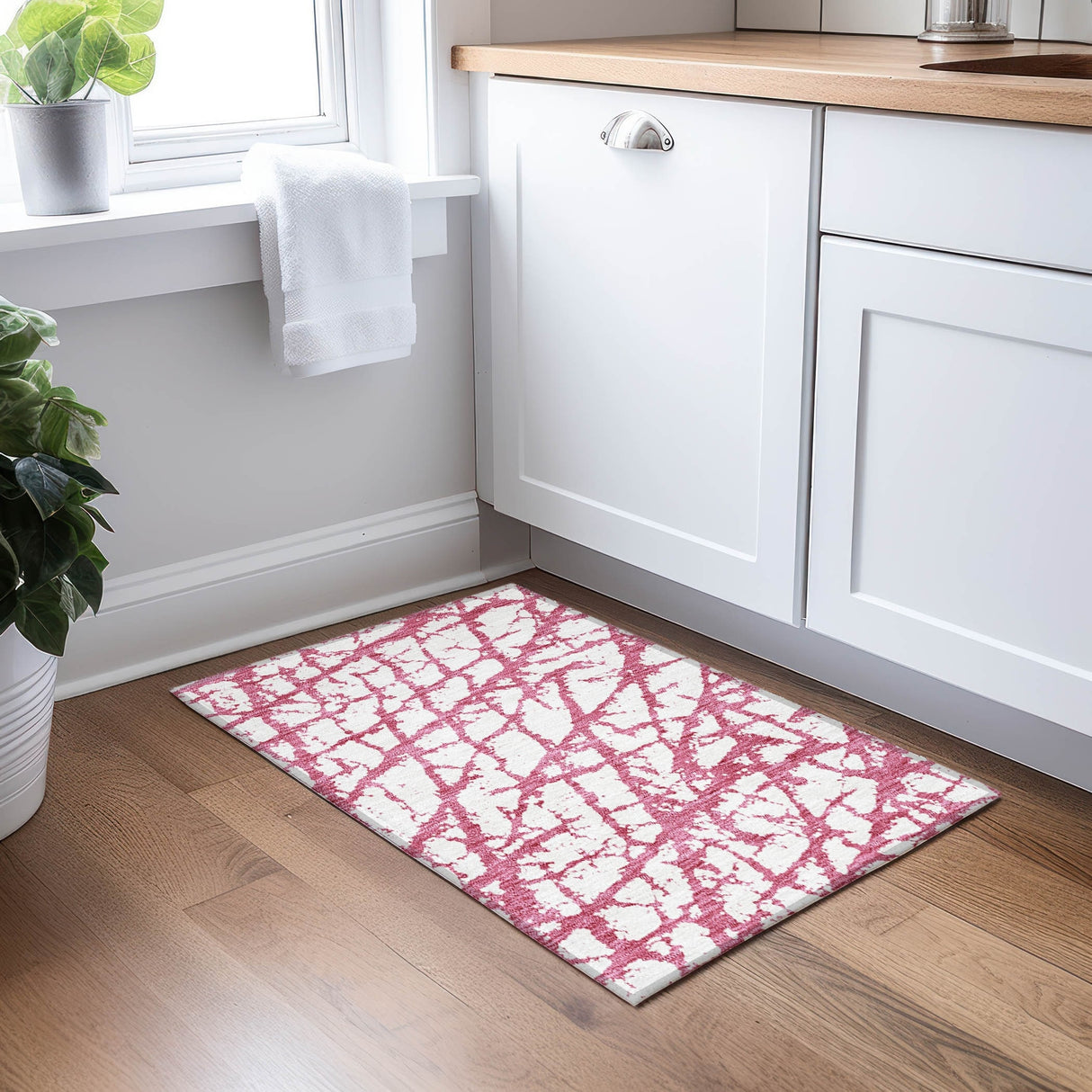 Machine Washable Indoor/ Outdoor Abstract Contemporary Chantille Rug