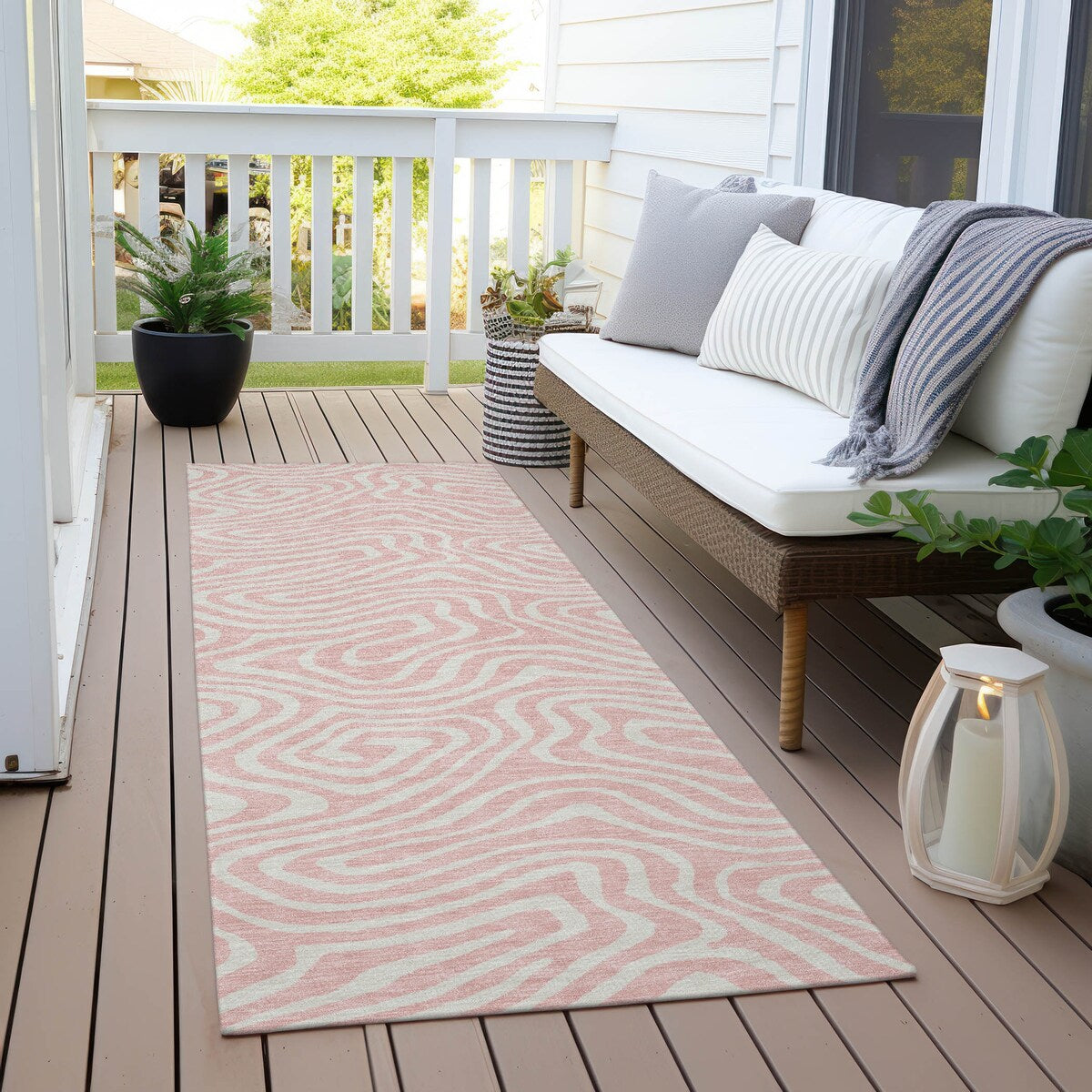 Machine Washable Indoor/ Outdoor Abstract Modern Chantille Rug
