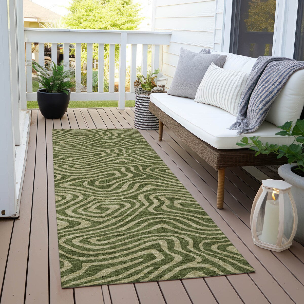 Machine Washable Indoor/ Outdoor Abstract Modern Chantille Rug