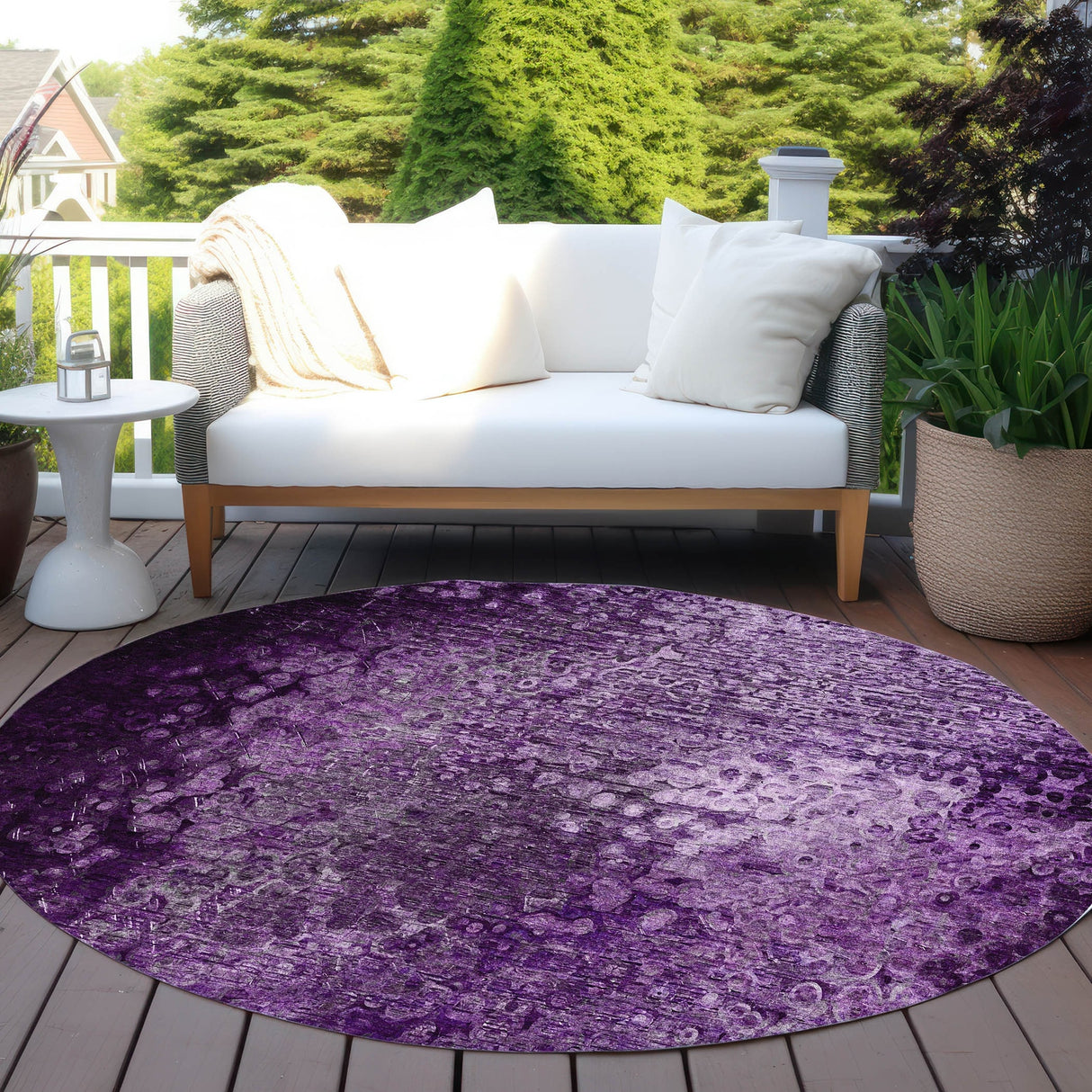 Machine Washable Indoor/ Outdoor Abstract Solid Chantille Rug