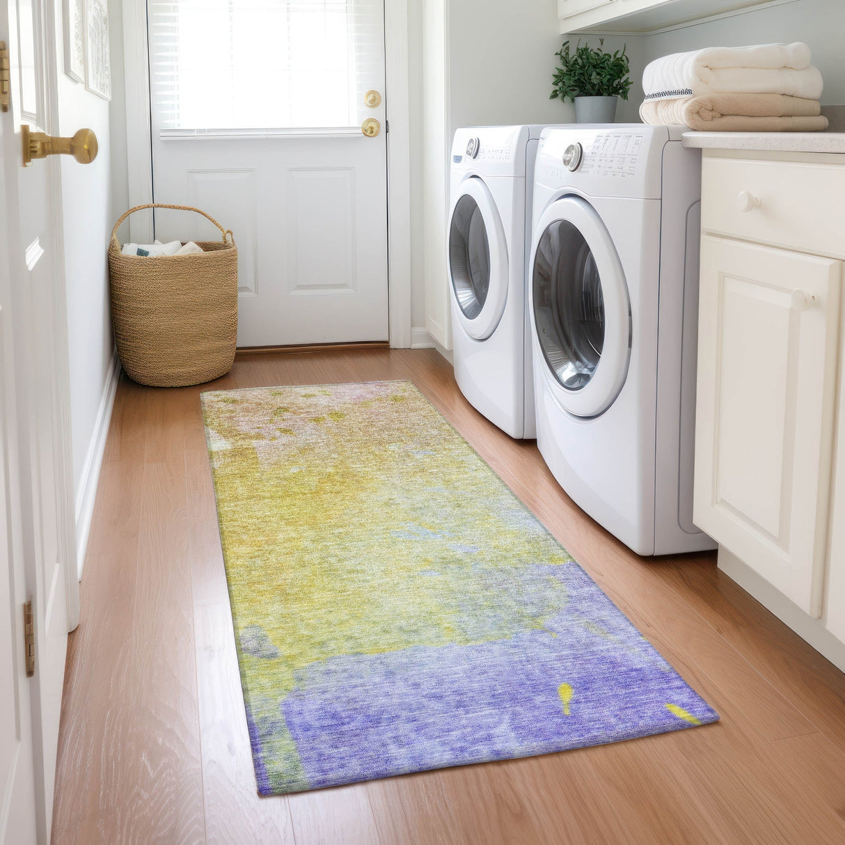 Machine Washable Indoor/ Outdoor Abstract Solid Chantille Rug