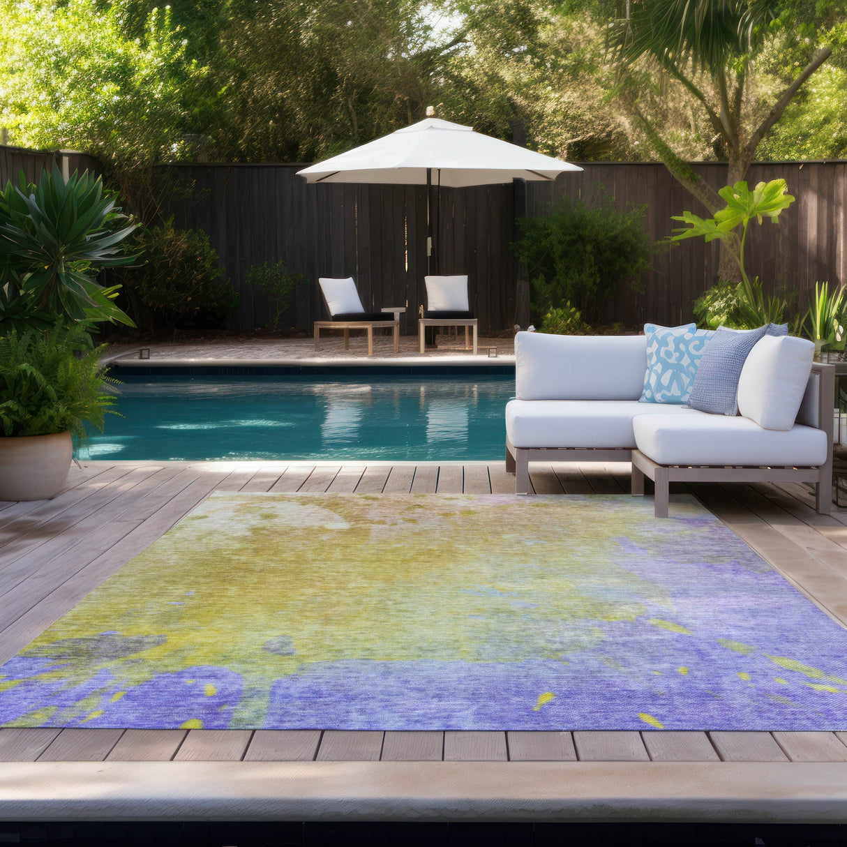 Machine Washable Indoor/ Outdoor Abstract Solid Chantille Rug